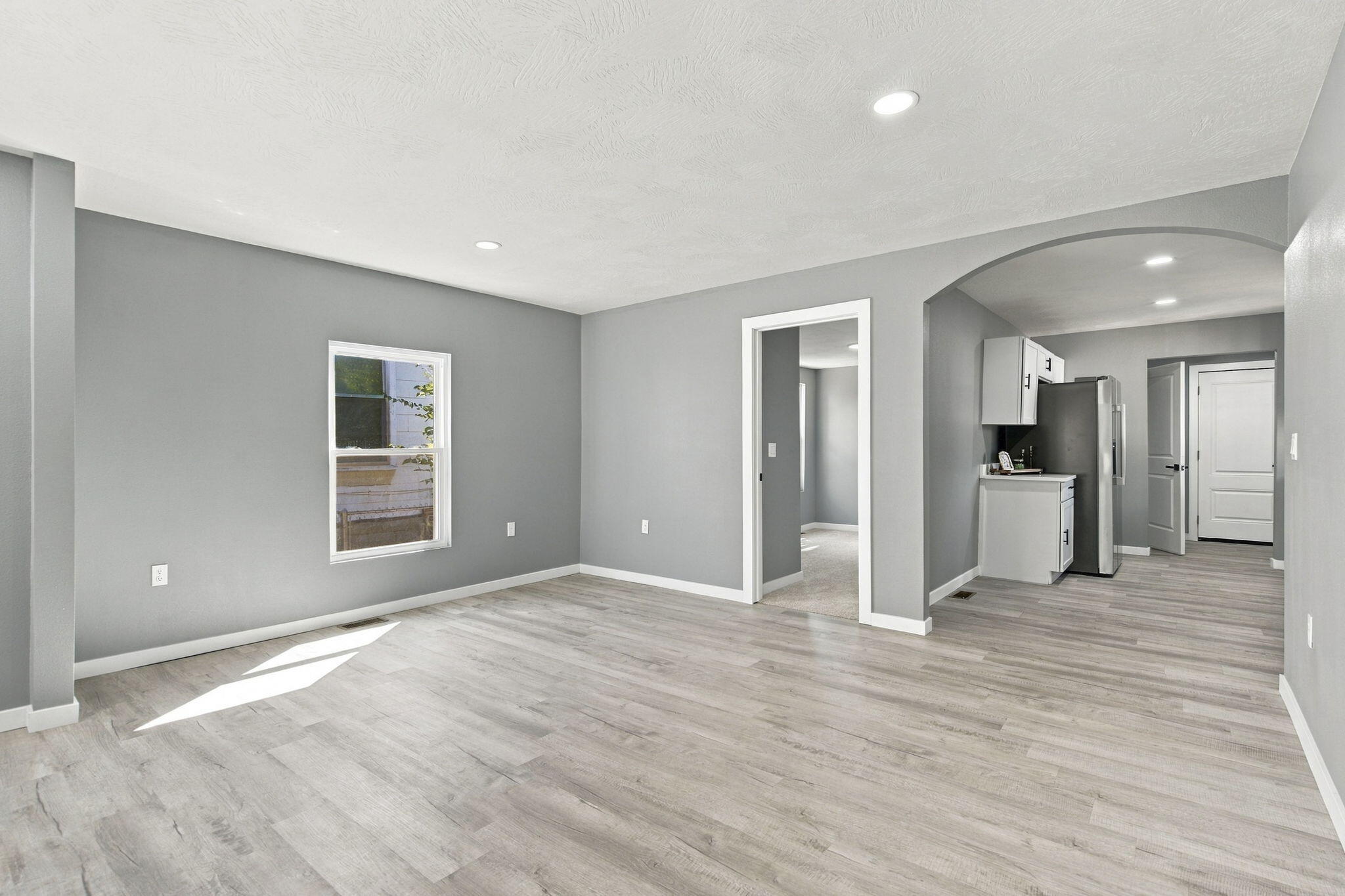 108 West Pleasant Street Property Photo 6