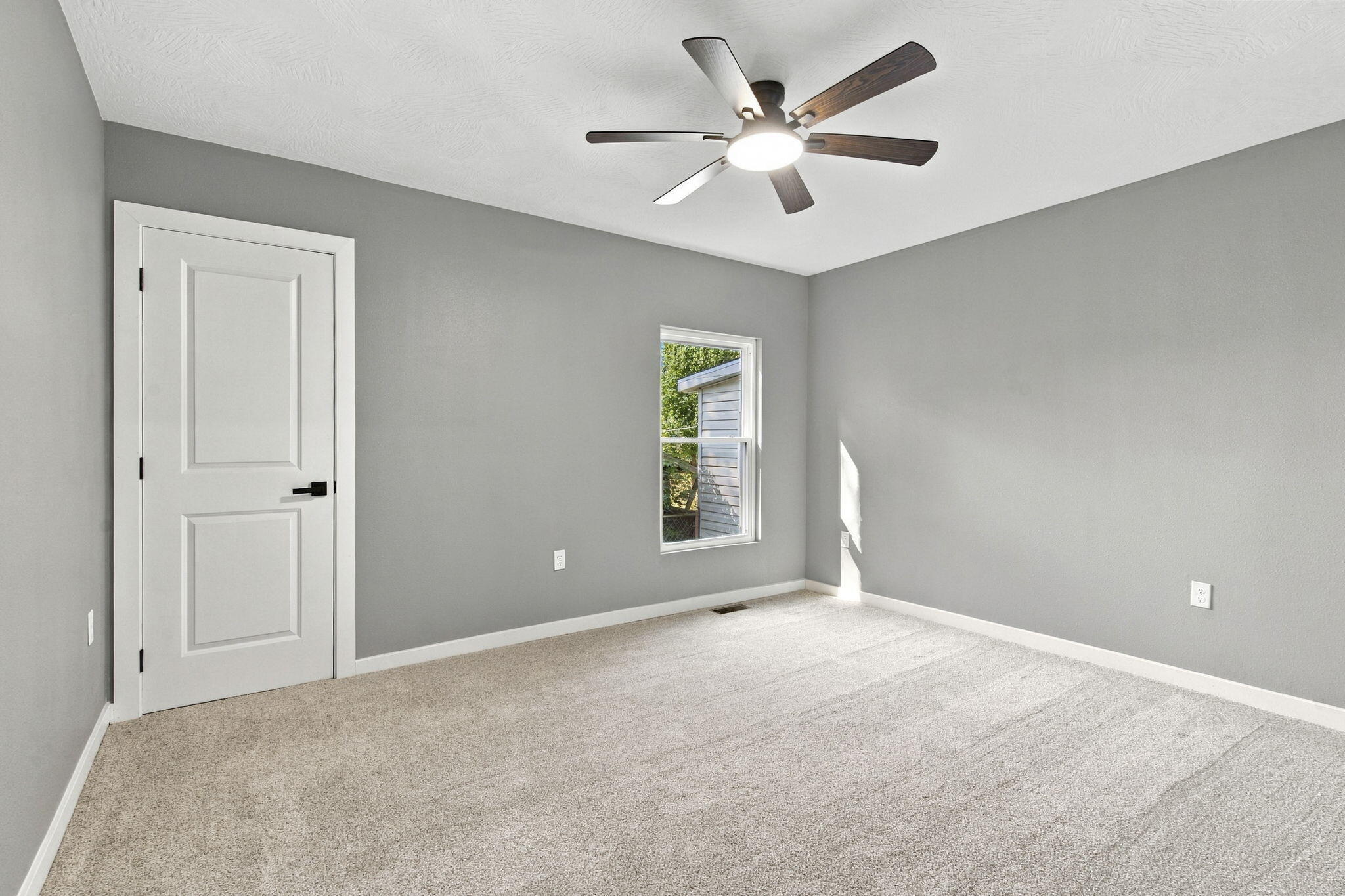 108 West Pleasant Street Property Photo 16
