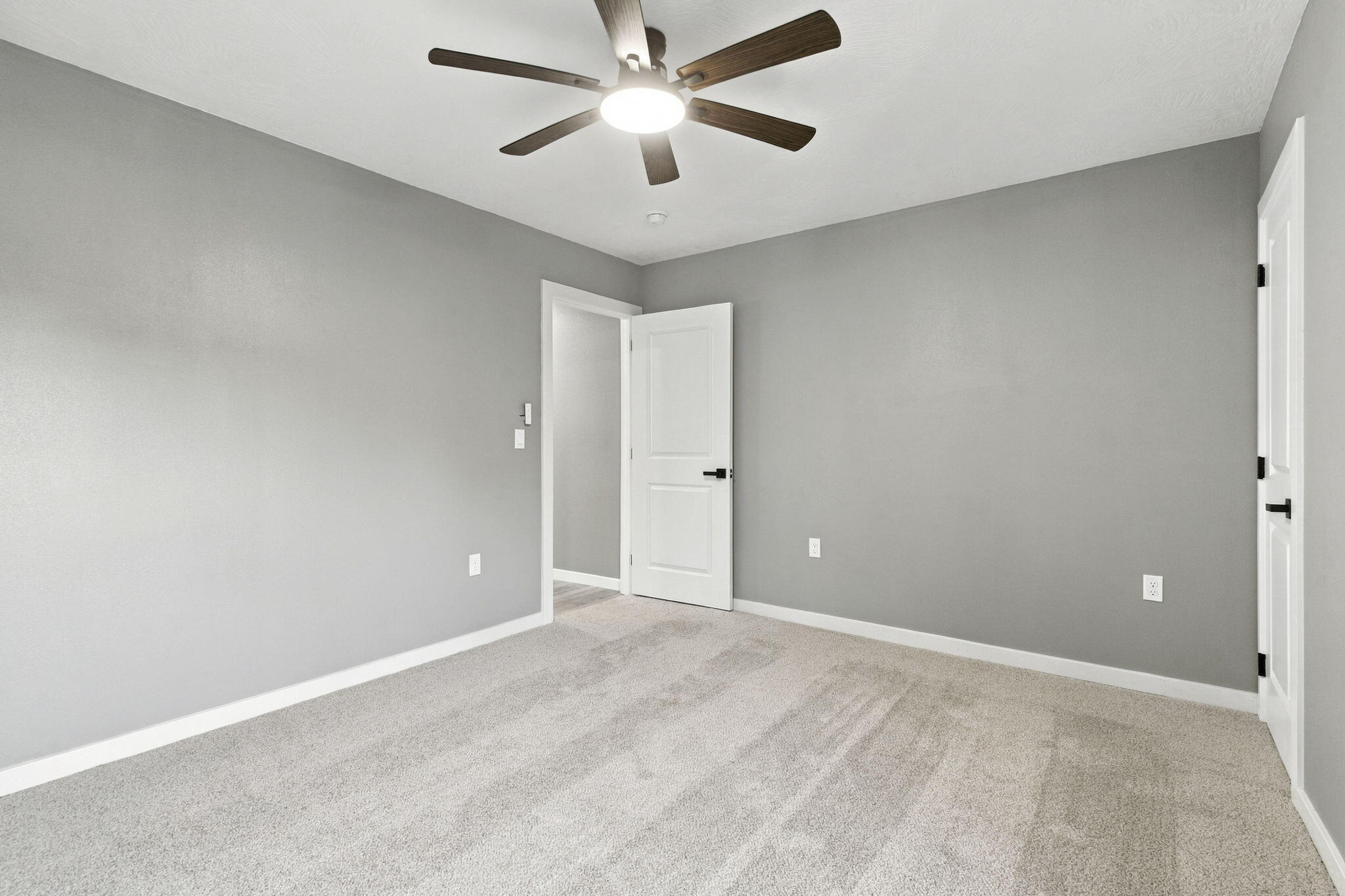 108 West Pleasant Street Property Photo 17