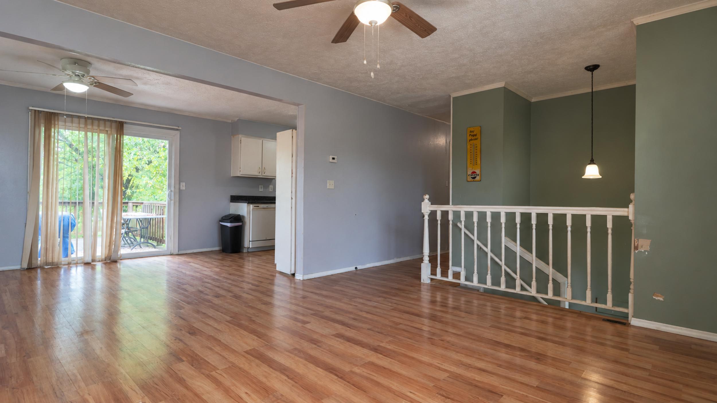 402 East Clouse Street Property Photo 10