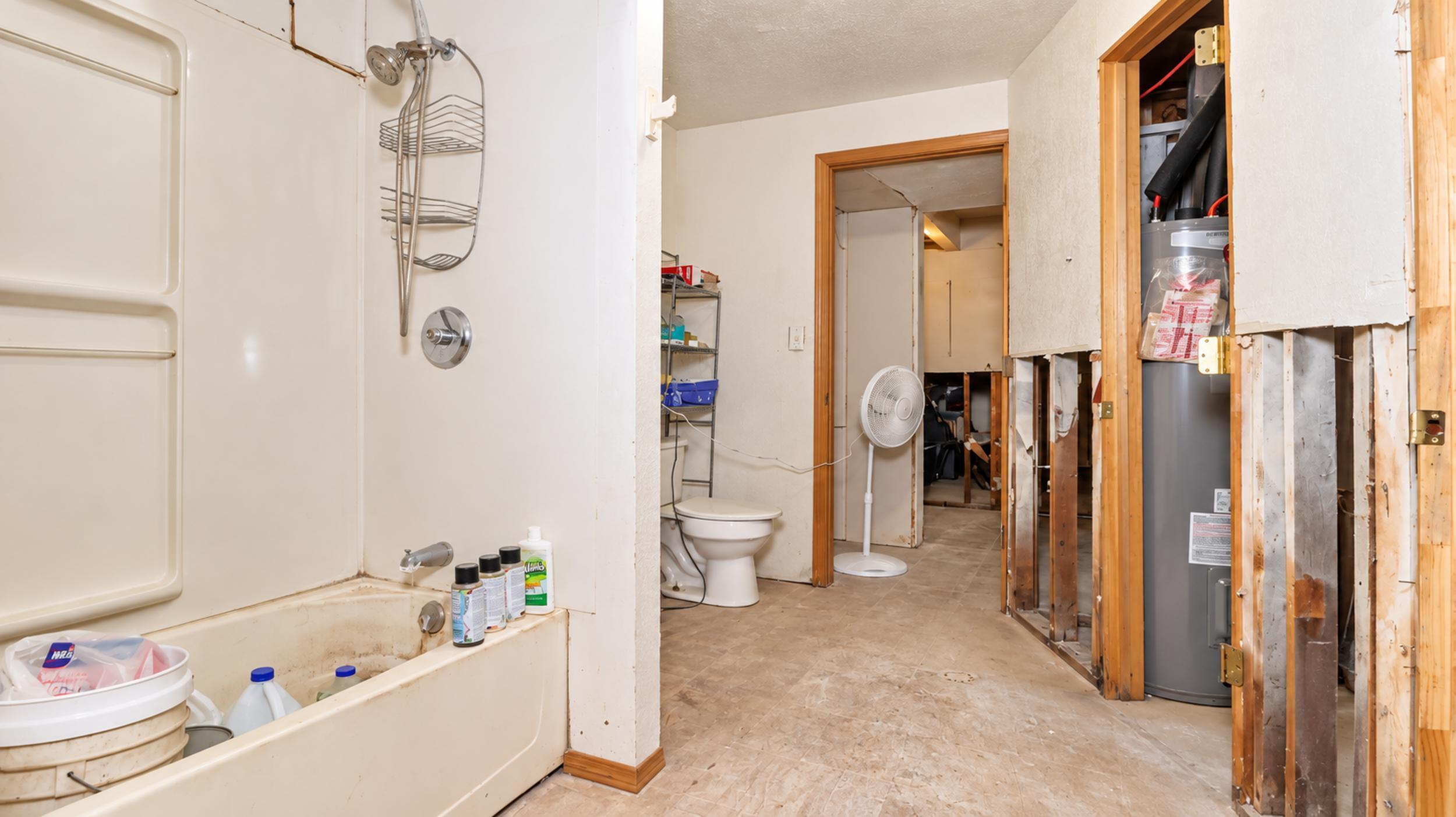 402 East Clouse Street Property Photo 25