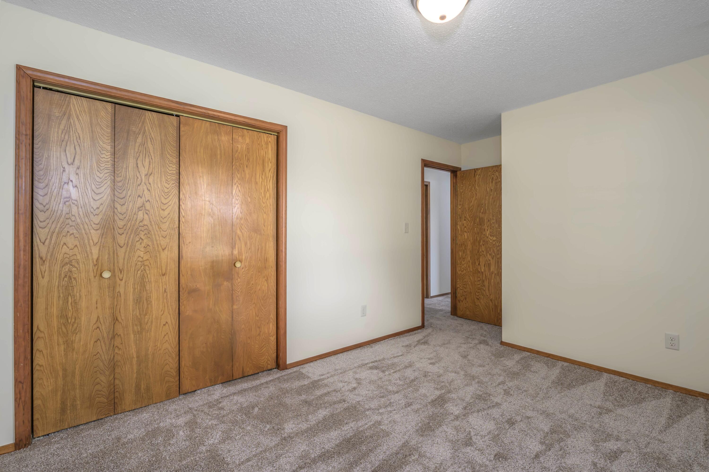 1141 East Cambridge Street Property Photo 21