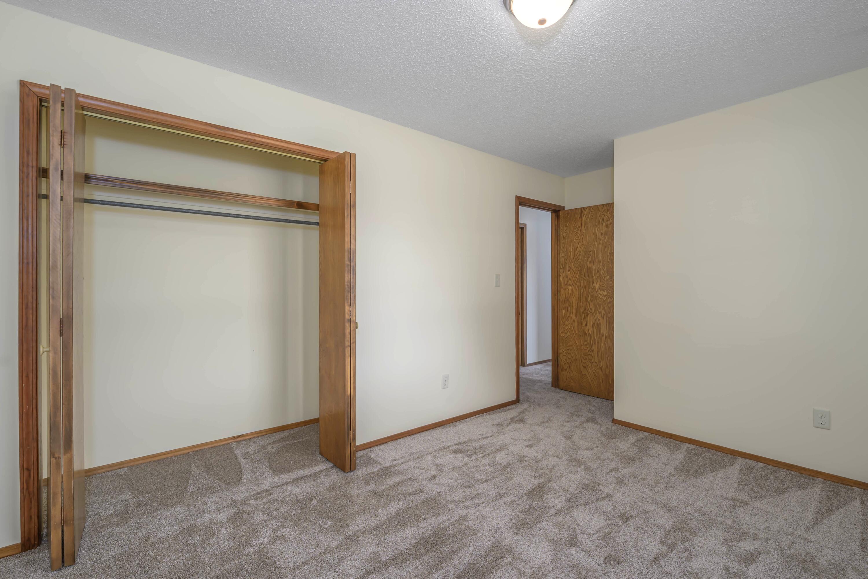 1141 East Cambridge Street Property Photo 22