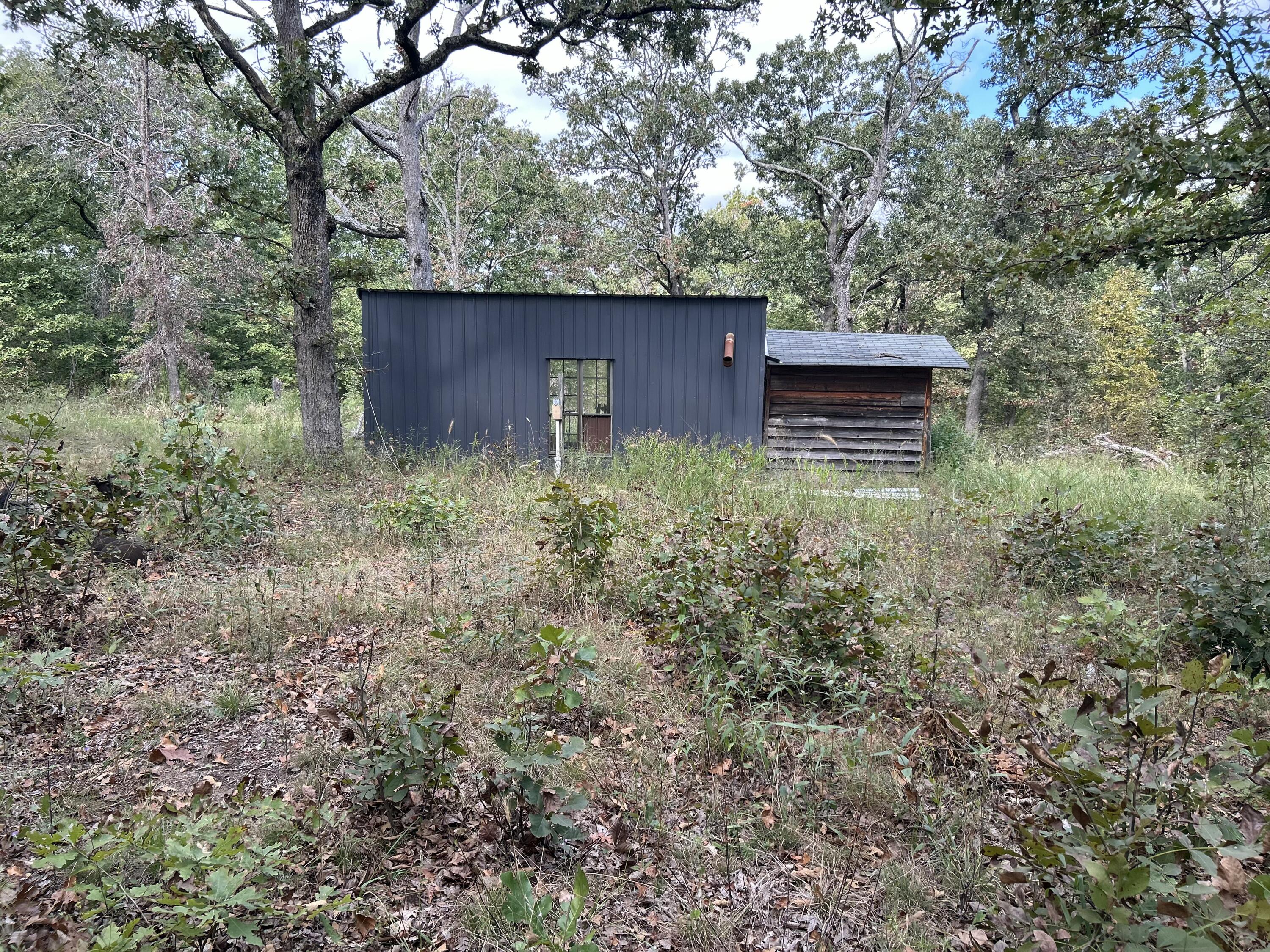 895 Partridge Drive Property Photo 2