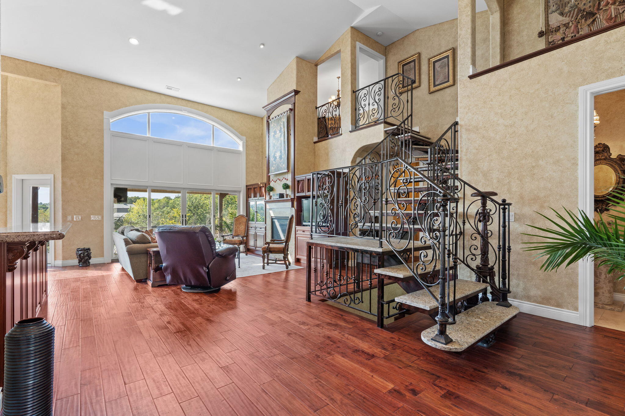 138 Longshore Drive Property Photo 8