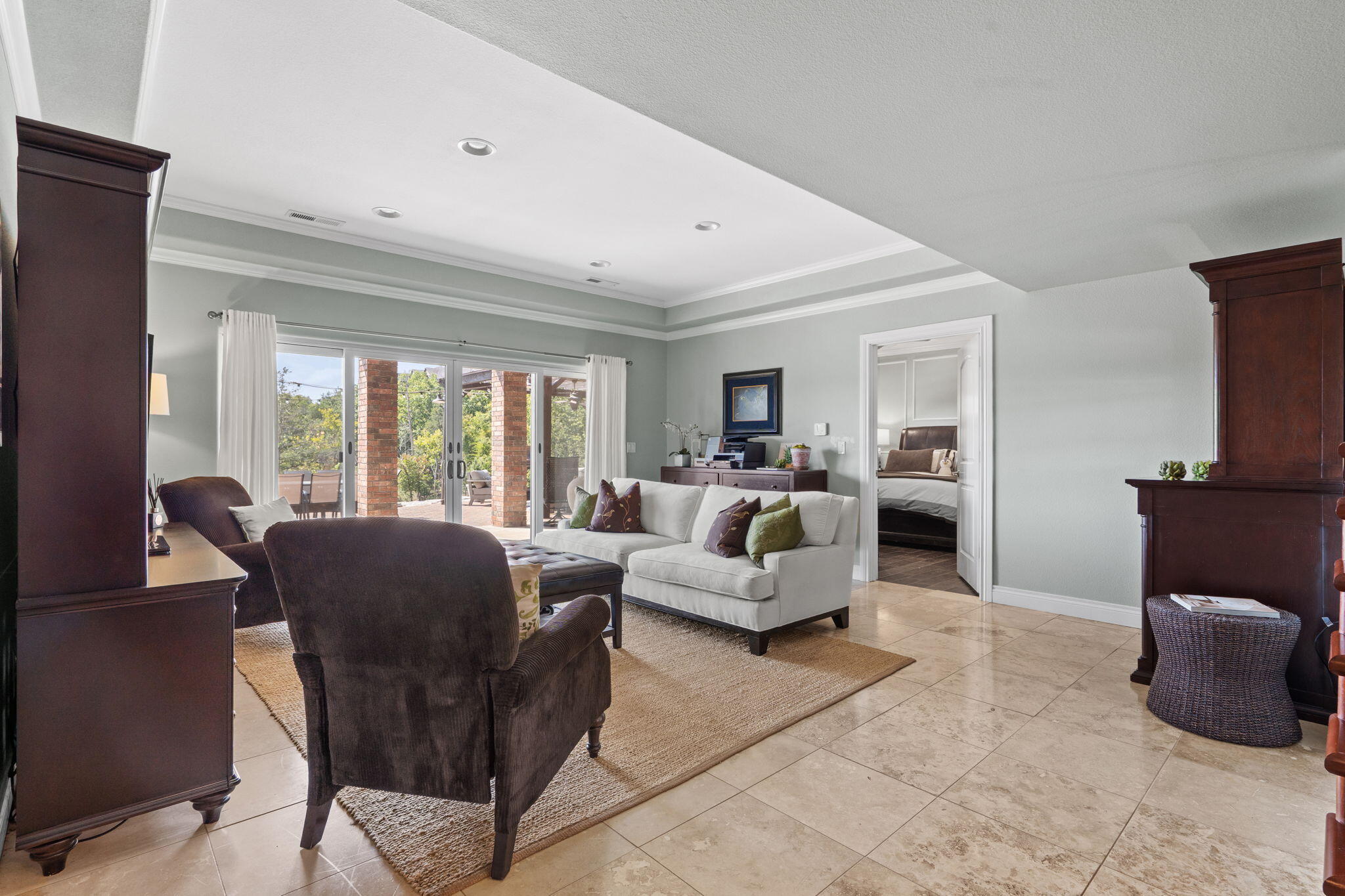 138 Longshore Drive Property Photo 37