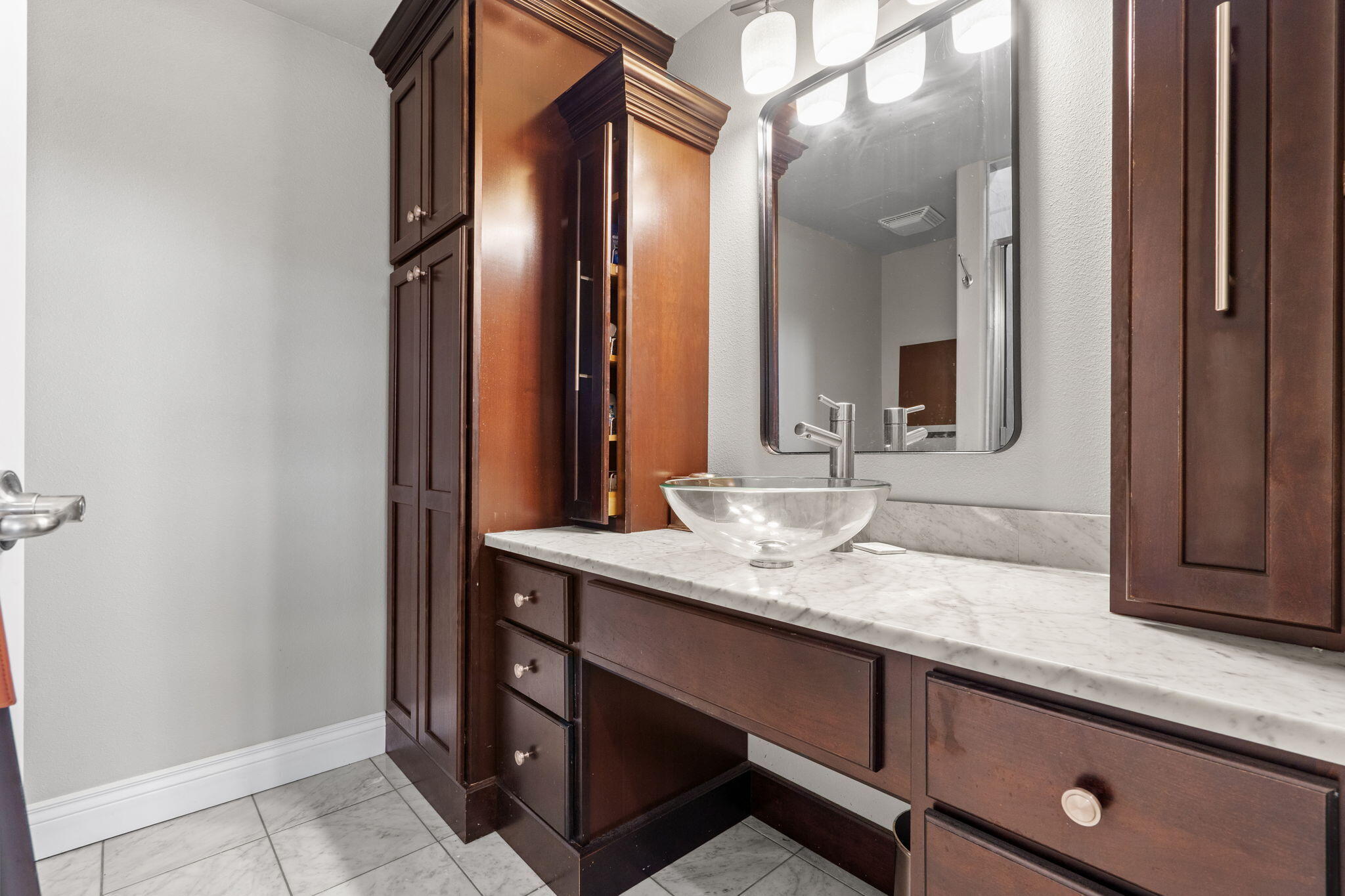 138 Longshore Drive Property Photo 47