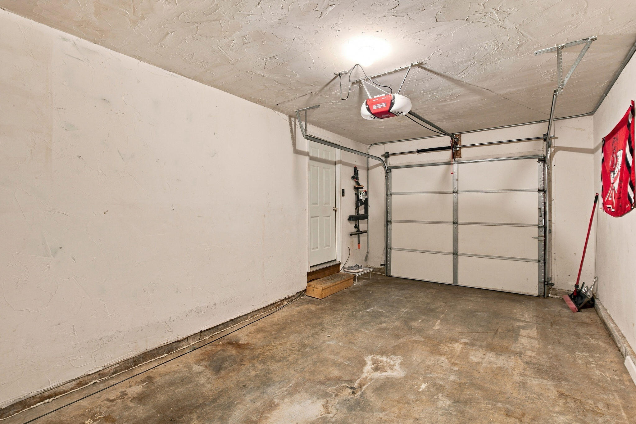 525 West Erie Street Property Photo 19