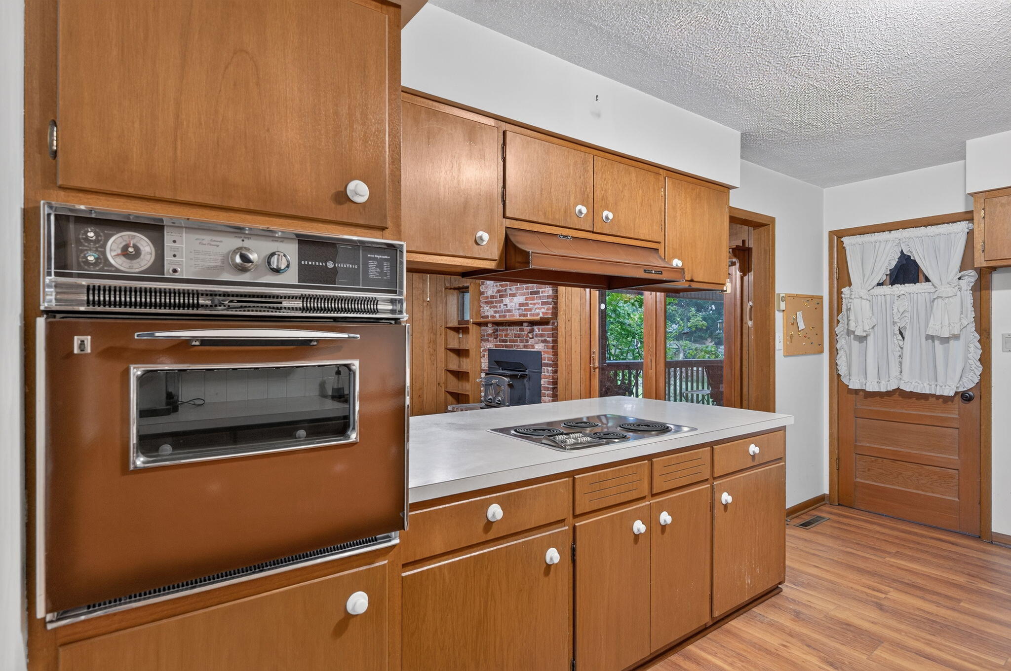 410 South Watson Street Property Photo 5