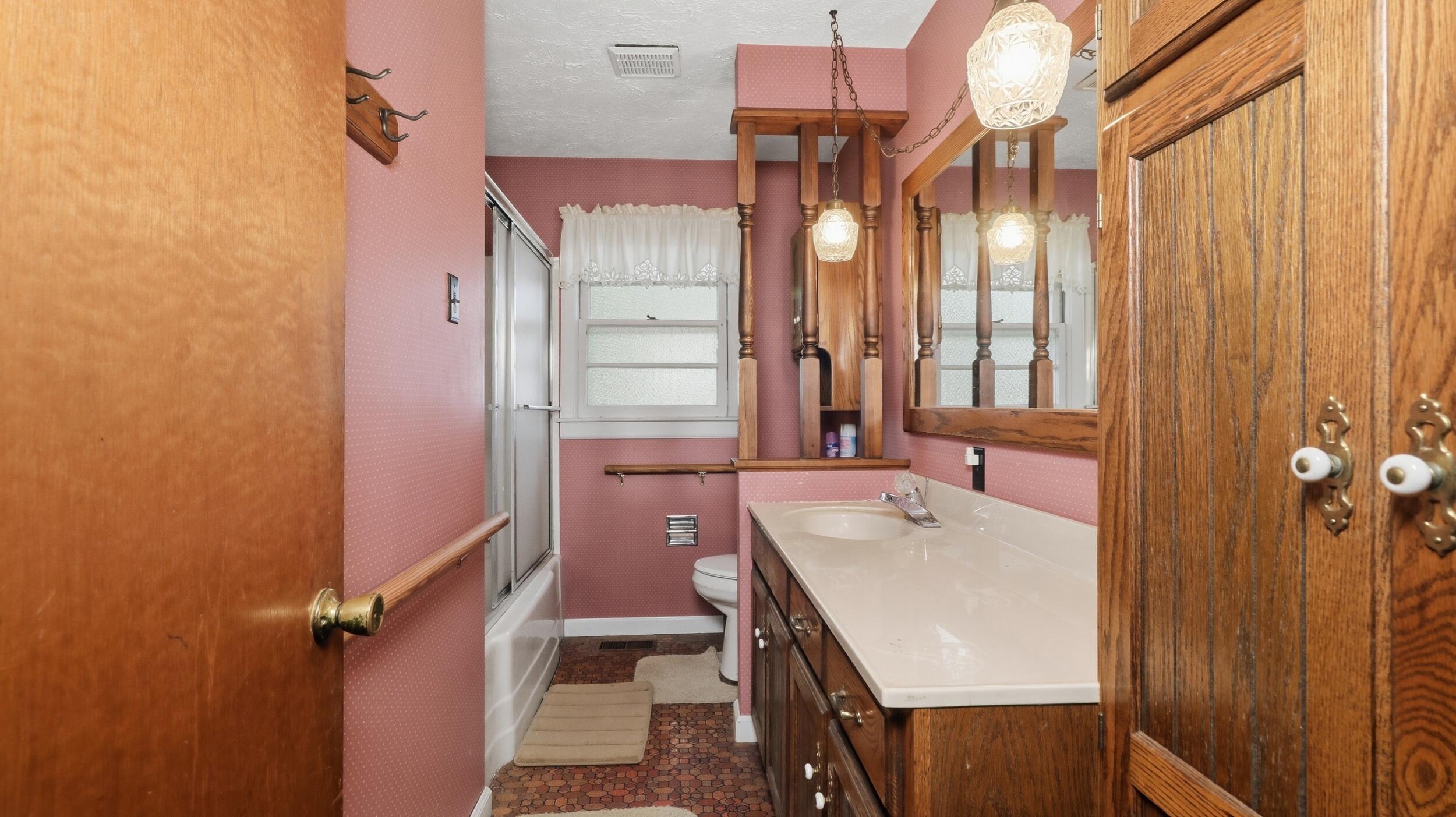 17108 Highway B Property Photo 28