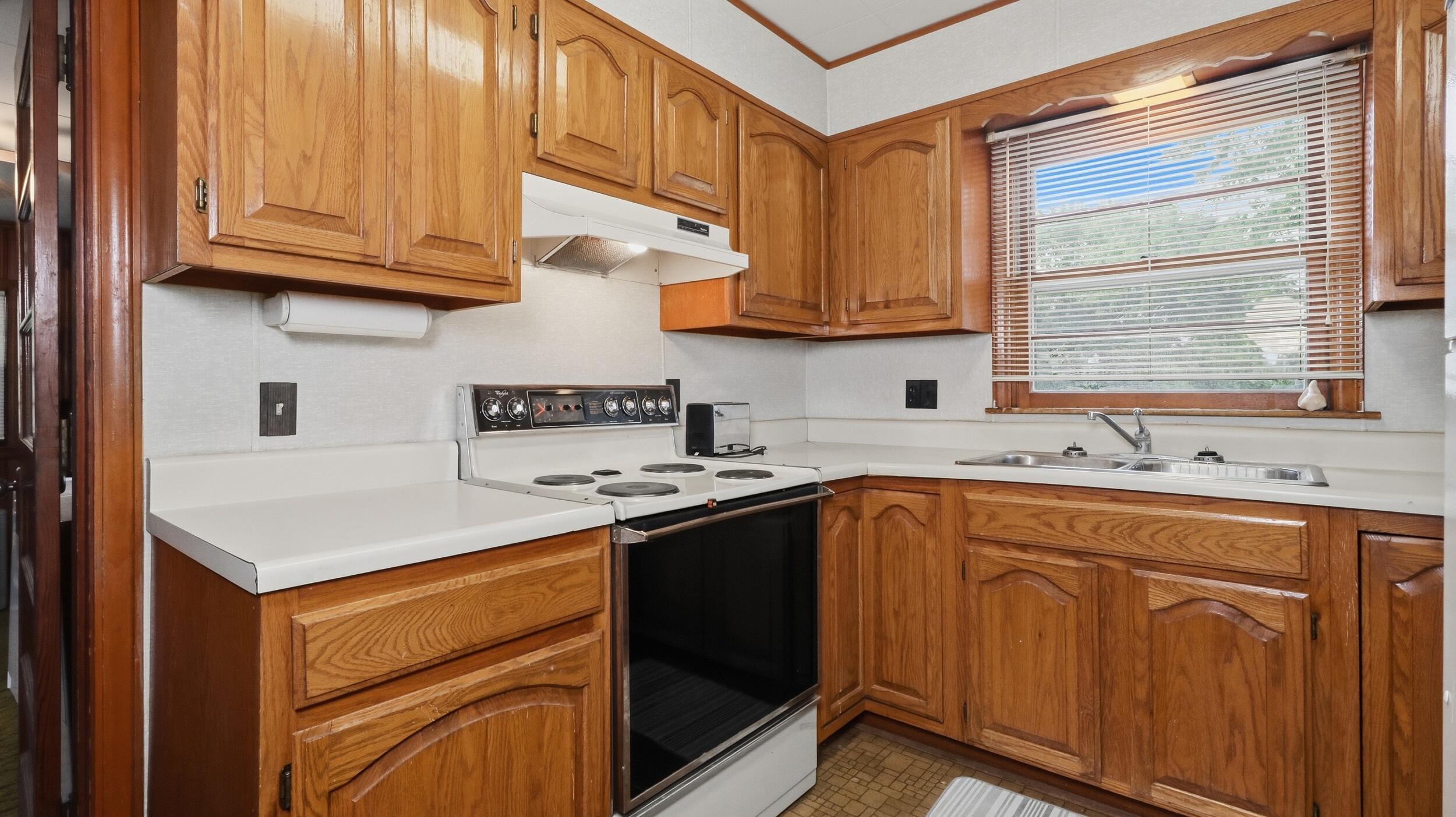 17108 Highway B Property Photo 38