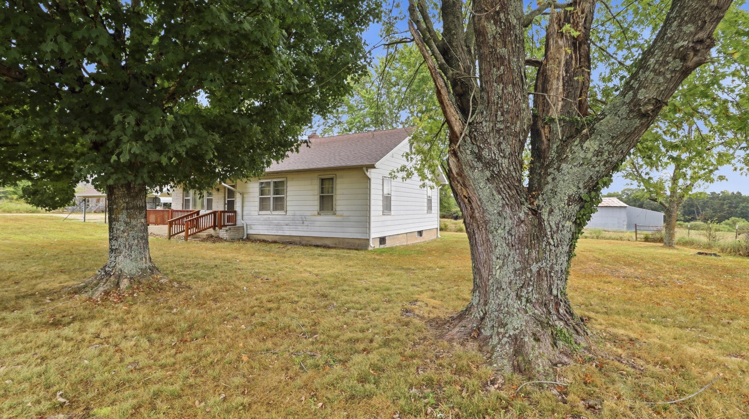 17108 Highway B Property Photo 42