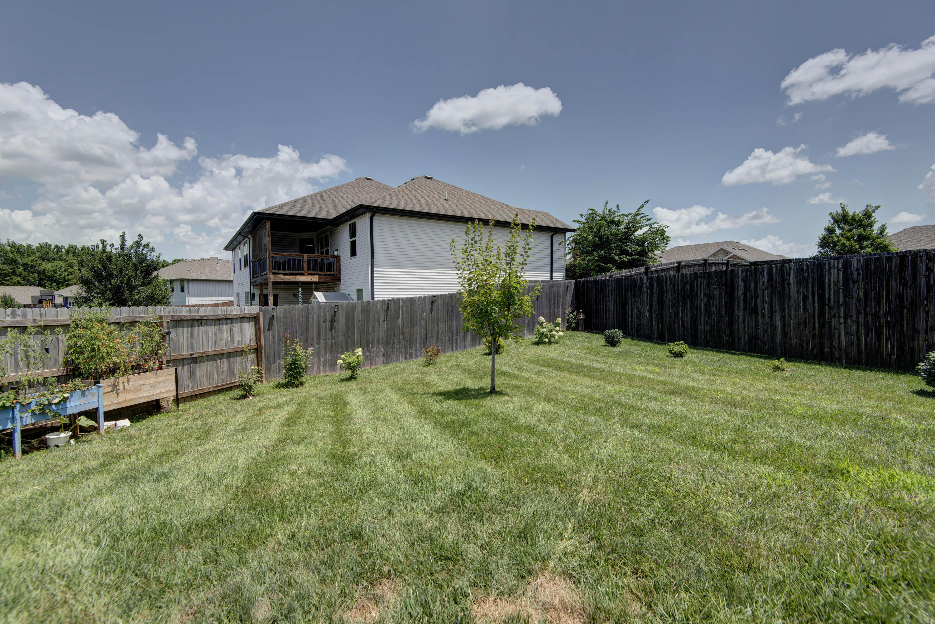 813 East Brewer Avenue Property Photo 28