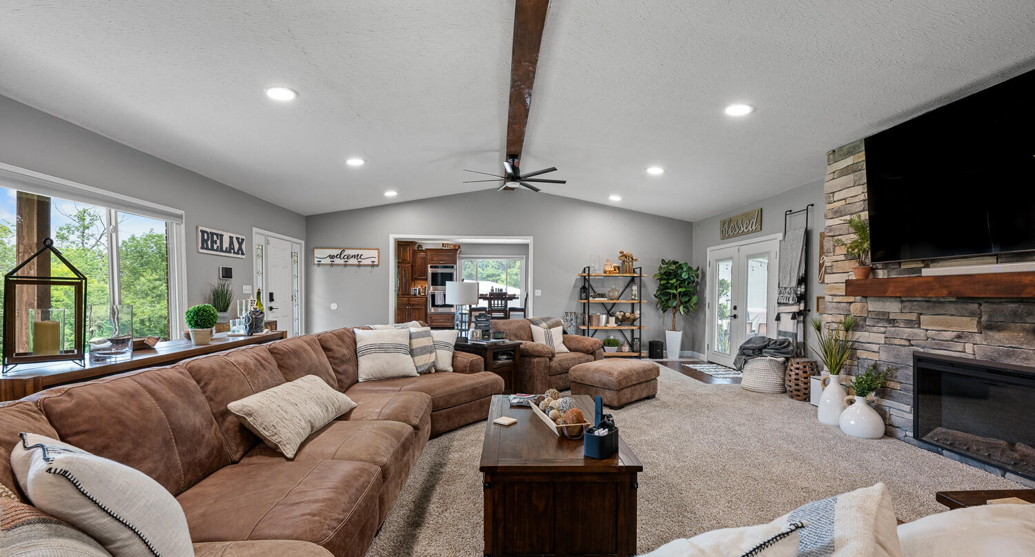 4020 Highway O Property Photo 15