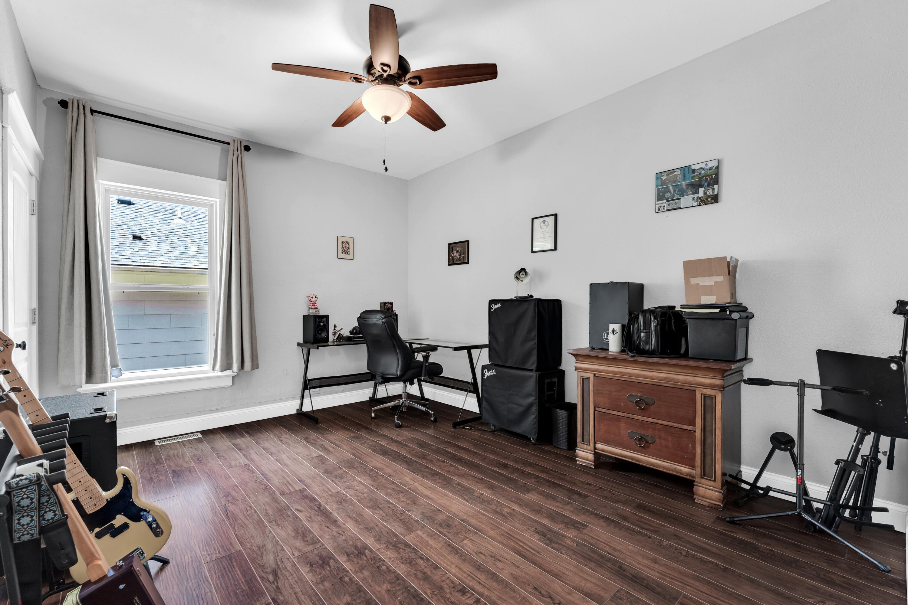 1040 West State Street Property Photo 15