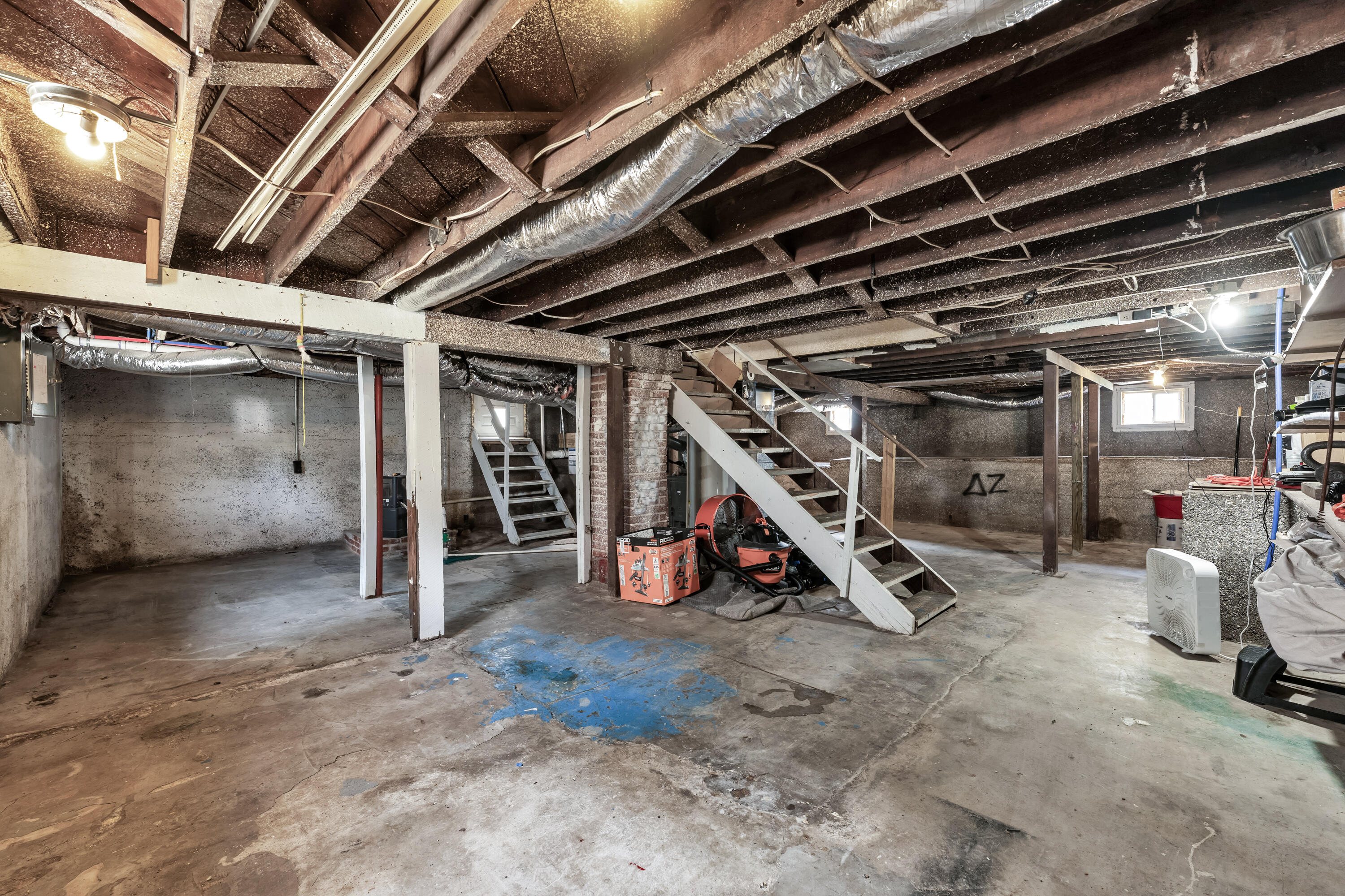 1040 West State Street Property Photo 28