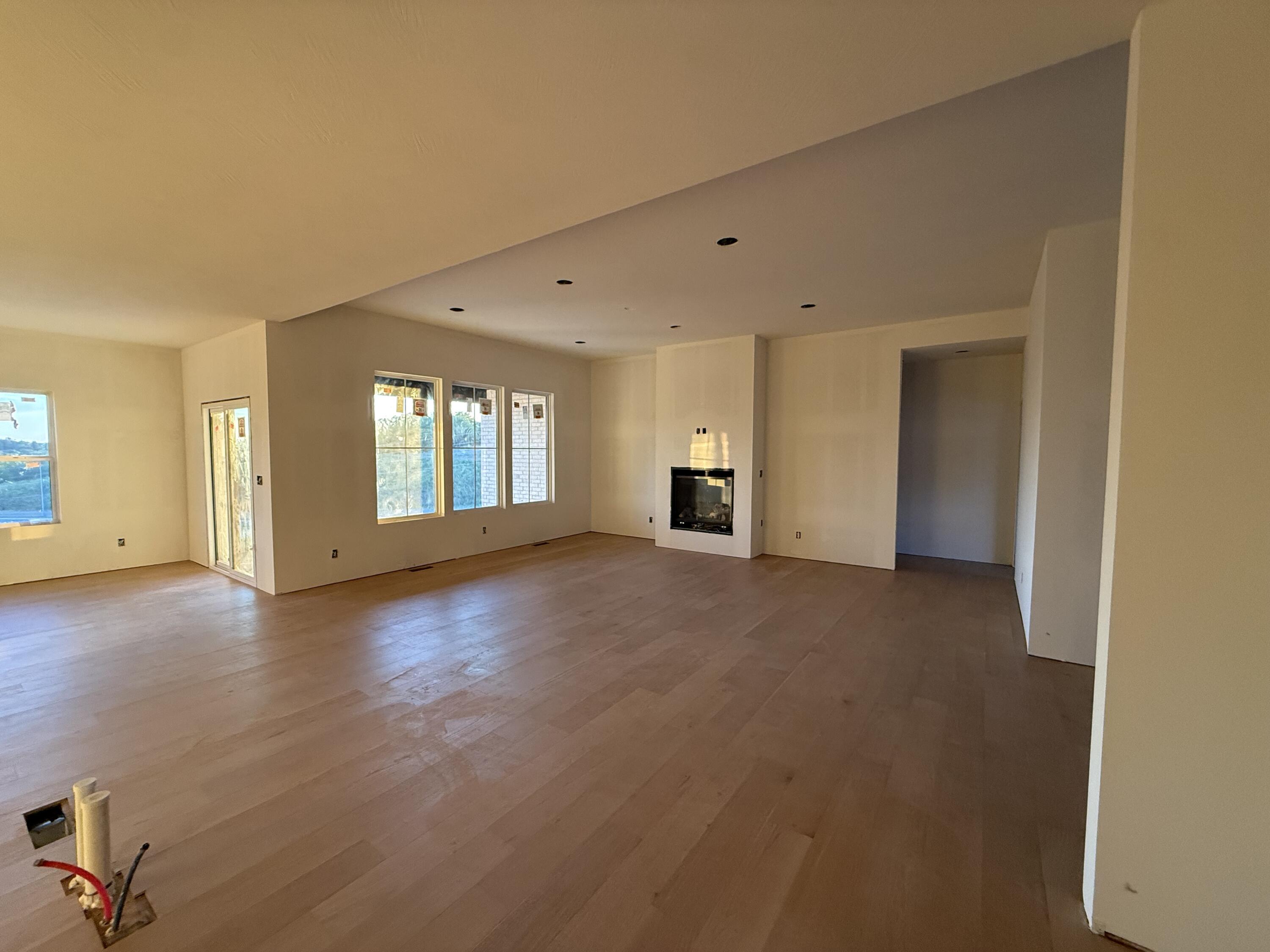 1792 West Gaslight Drive Property Photo 1