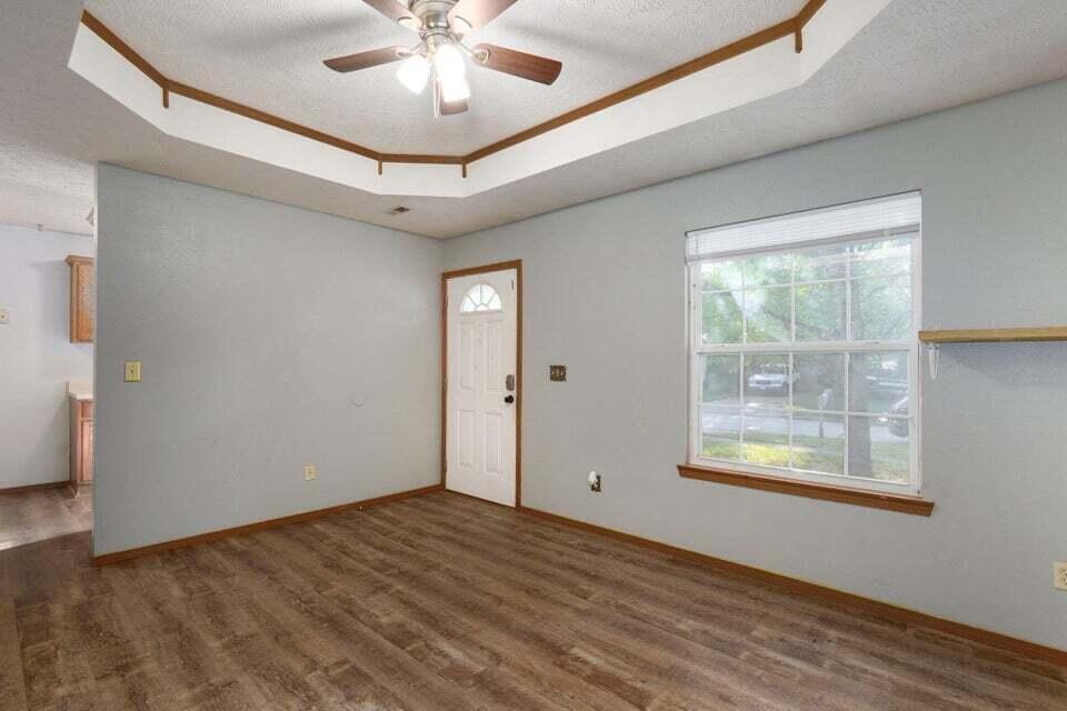 1121 South Colgate Avenue Property Photo 2