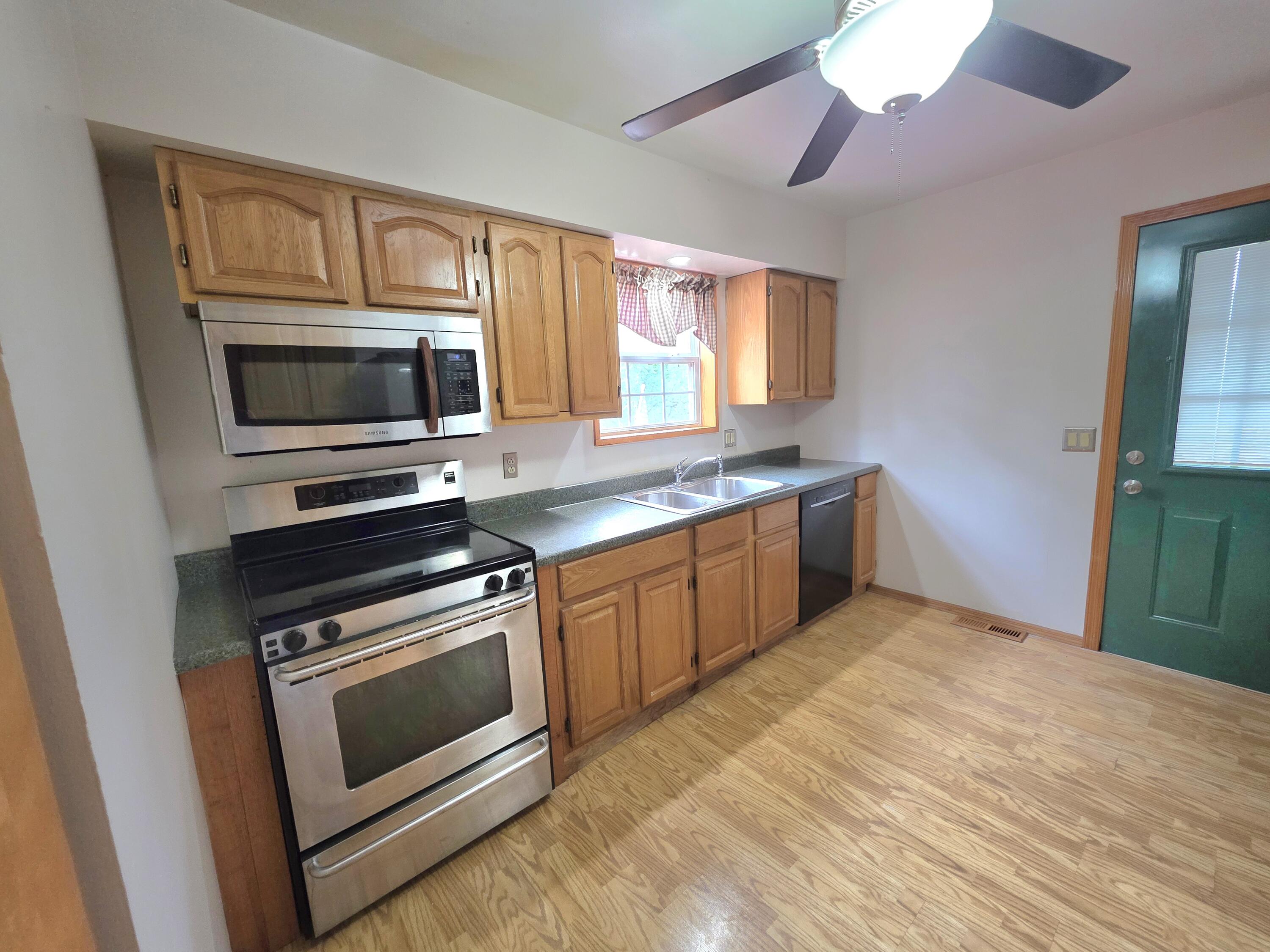 418 South 3rd Street Property Photo 6