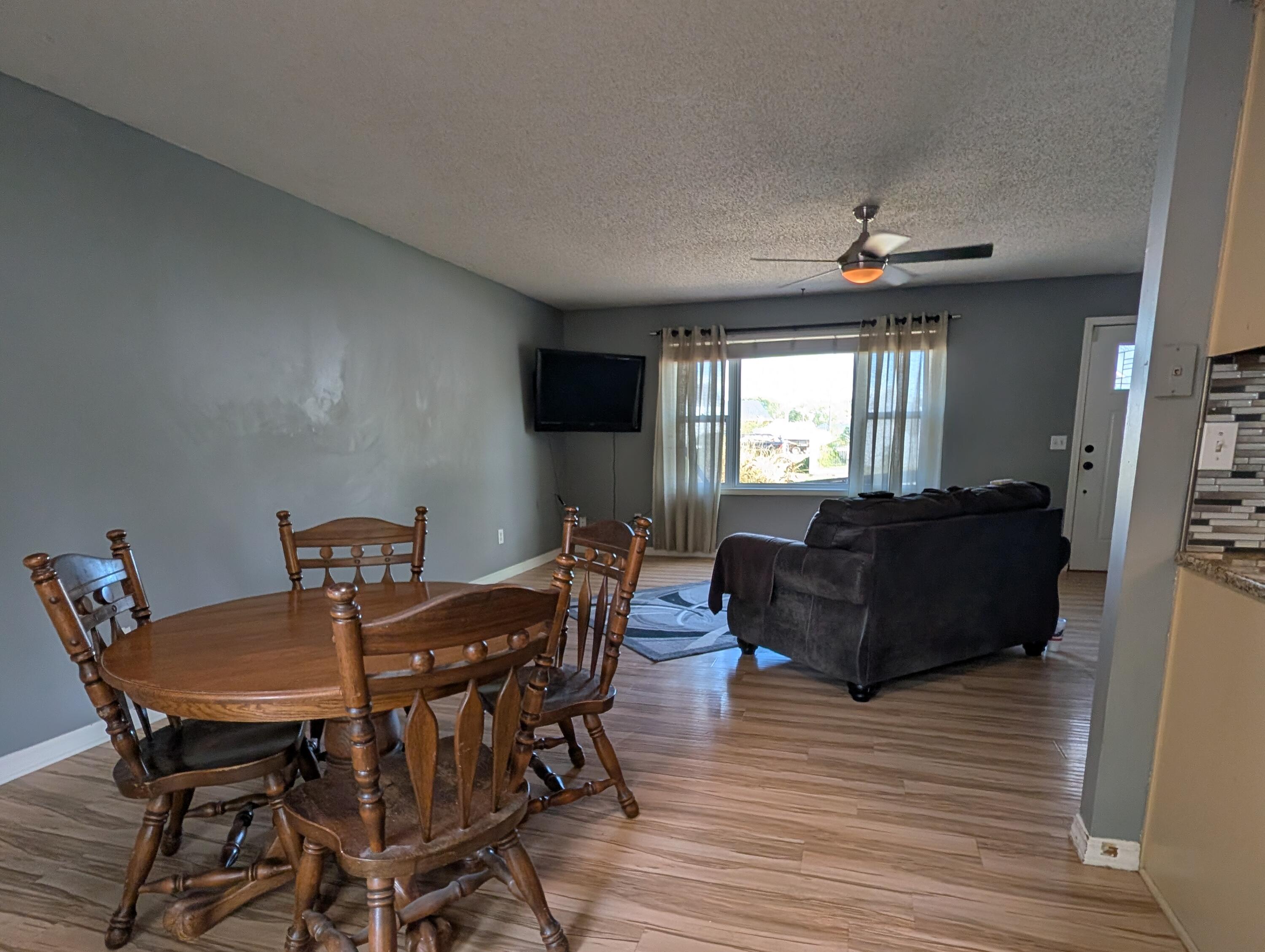 119 North Oakland Avenue Property Photo 16