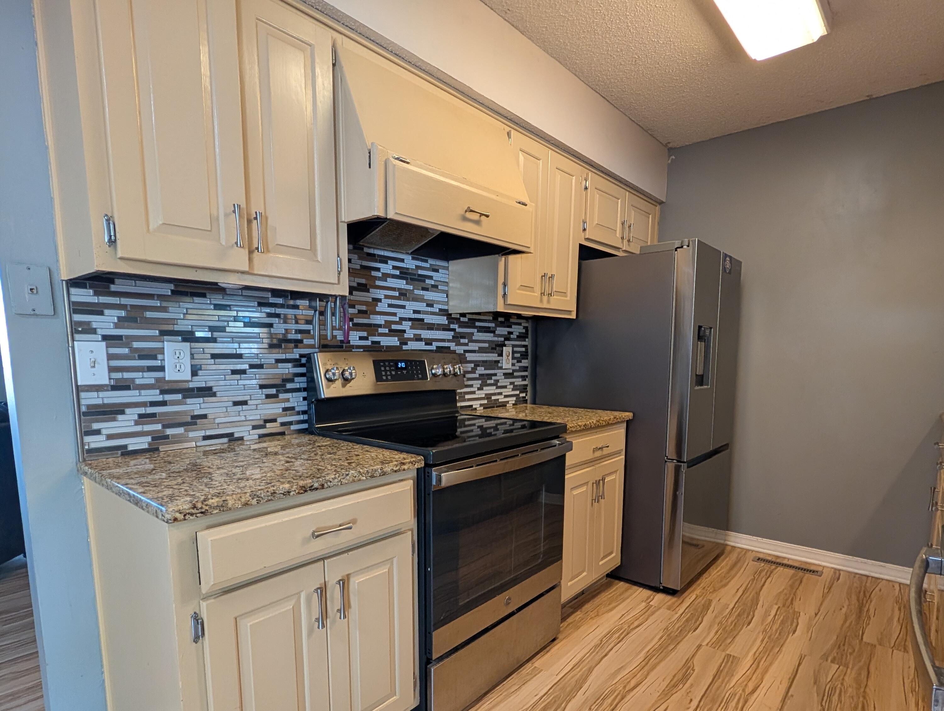 119 North Oakland Avenue Property Photo 19