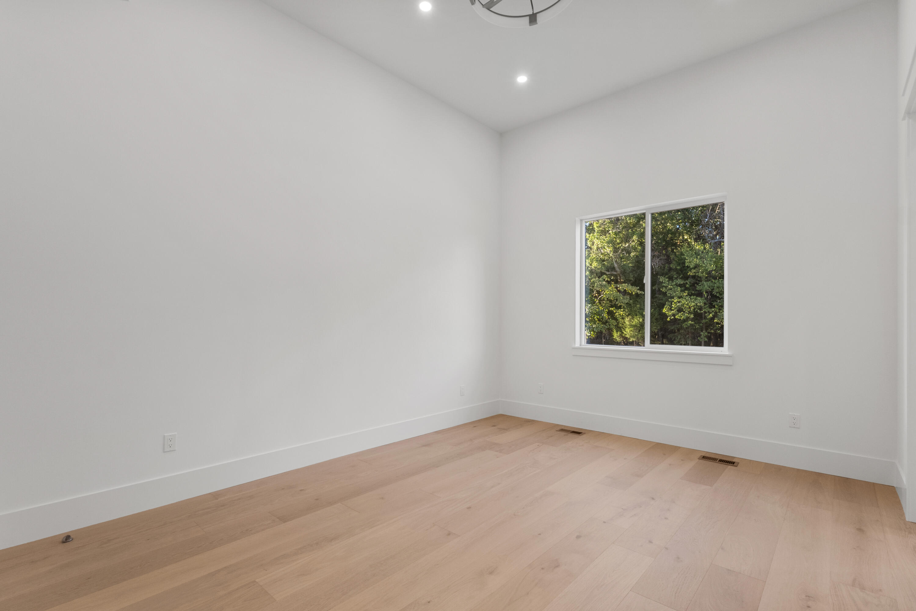 5560 North Farm Rd 177 Property Photo 55