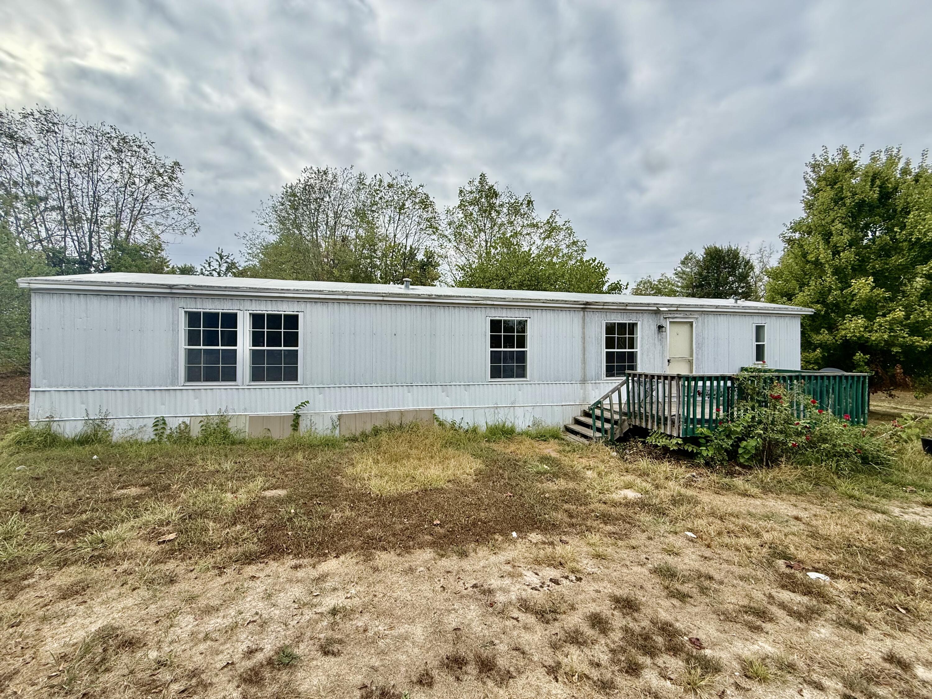 140 Old Yukon Road Property Photo 1