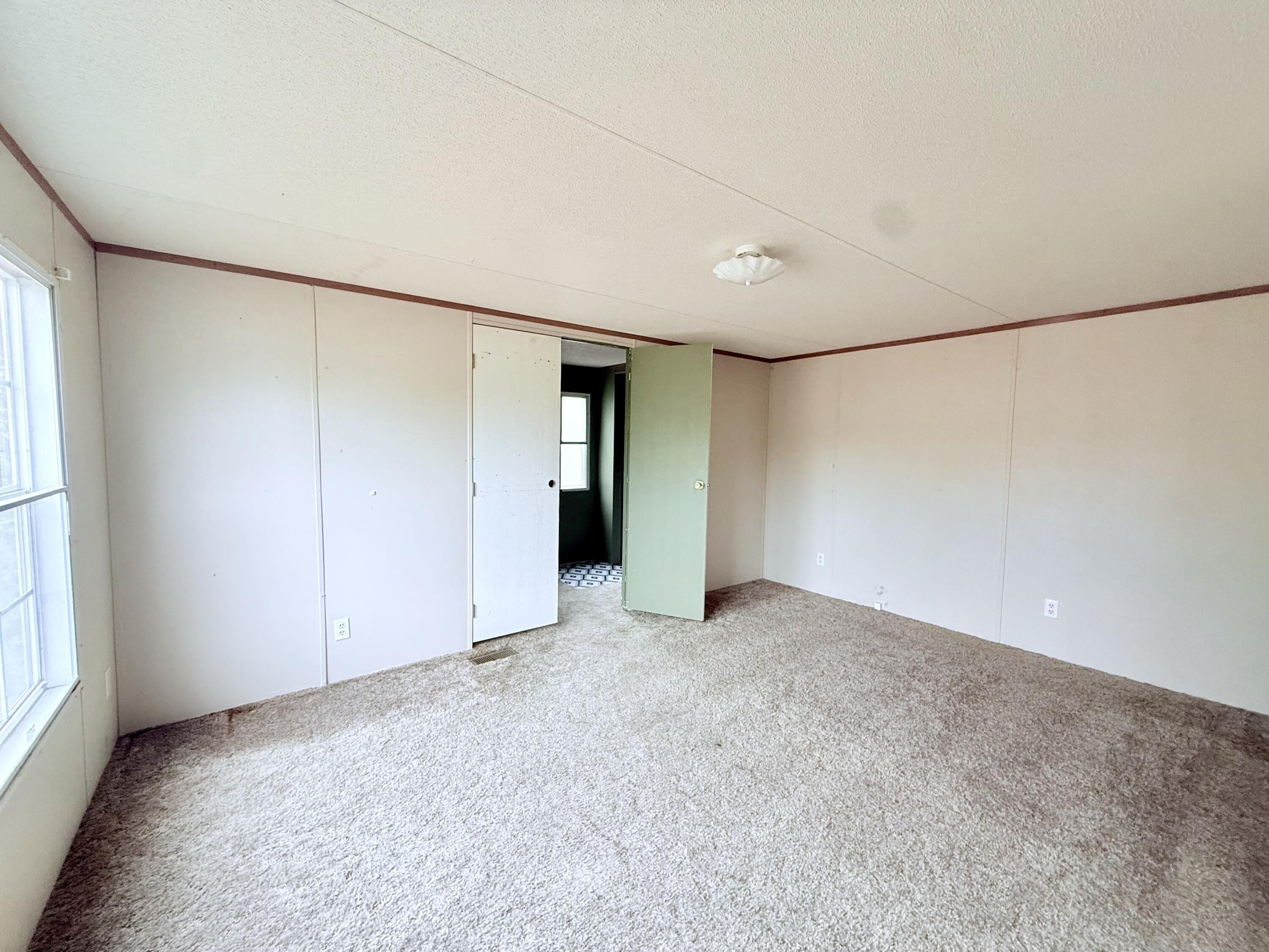 140 Old Yukon Road Property Photo 8