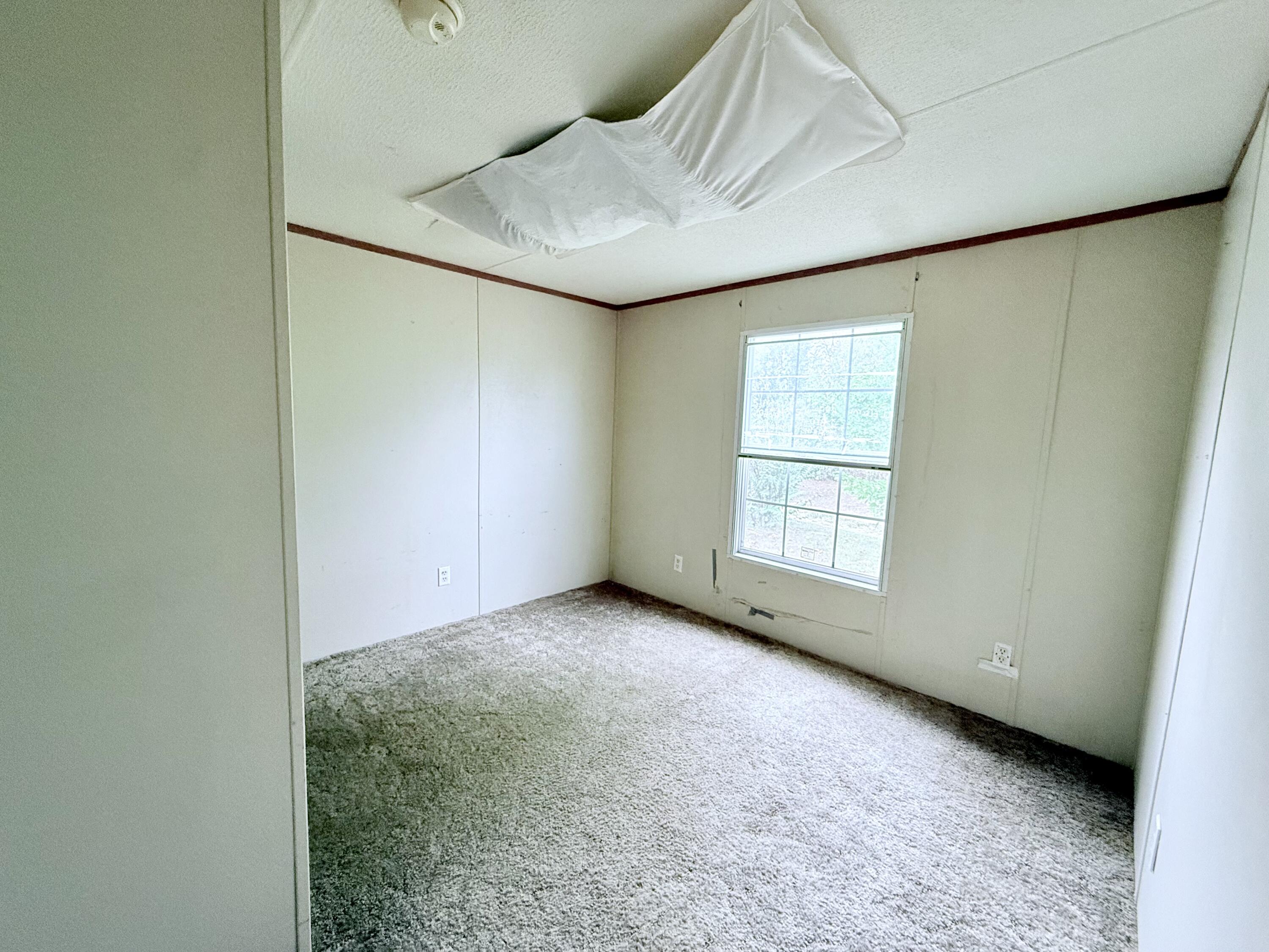 140 Old Yukon Road Property Photo 12