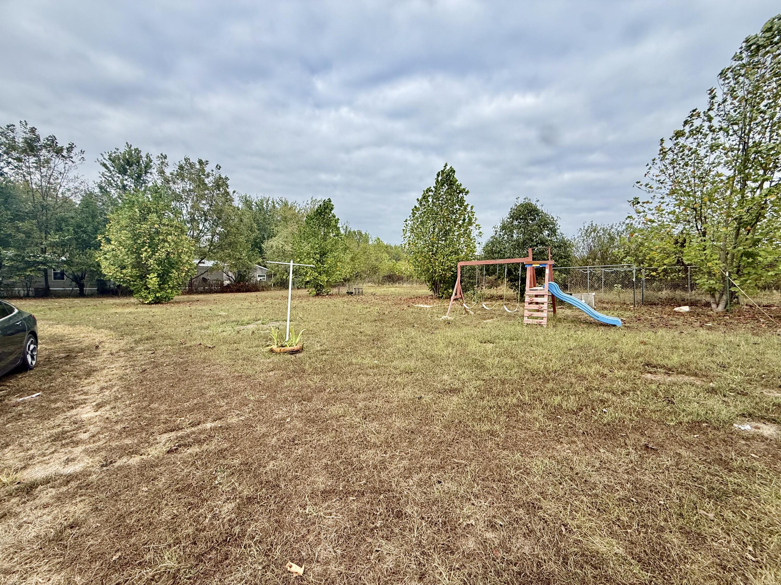 140 Old Yukon Road Property Photo 17