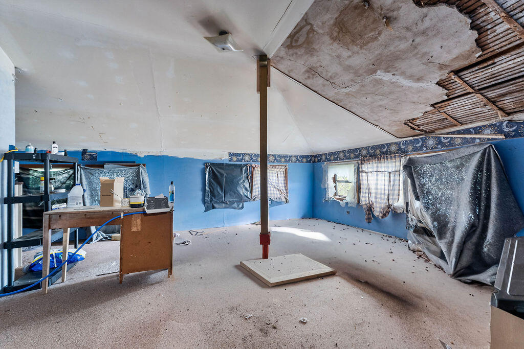 400 1st Street Property Photo 12