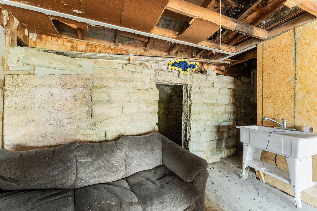 400 1st Street Property Photo 13