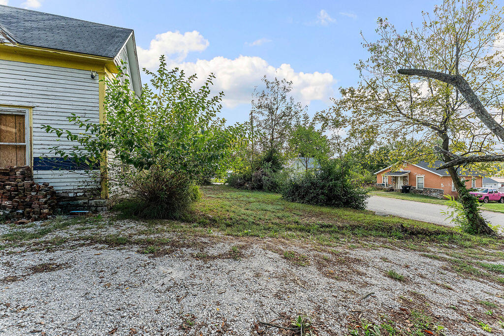 400 1st Street Property Photo 17