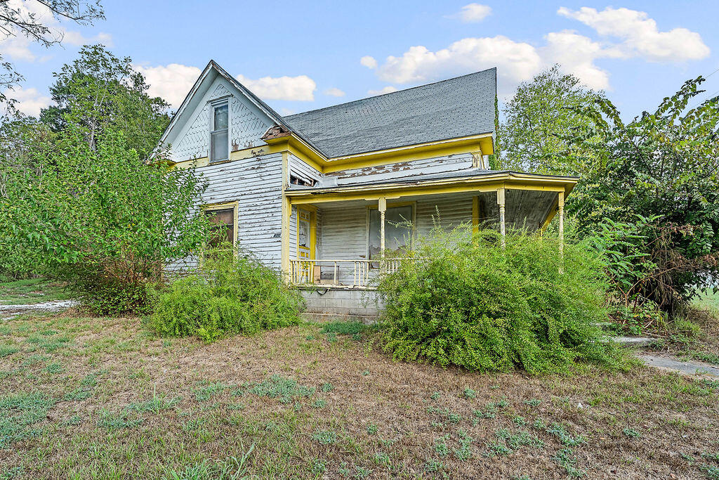 400 1st Street Property Photo 19