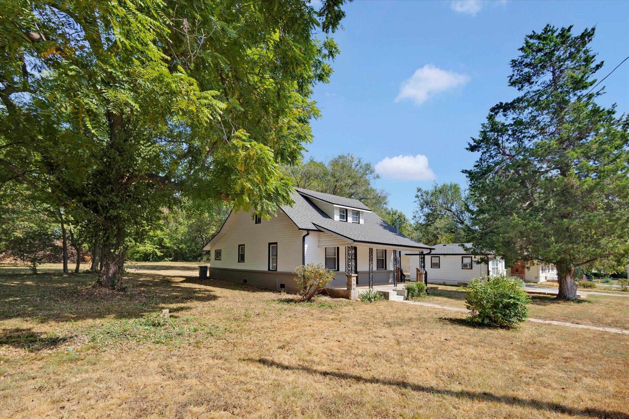 2753 West Nichols Street Property Photo 1
