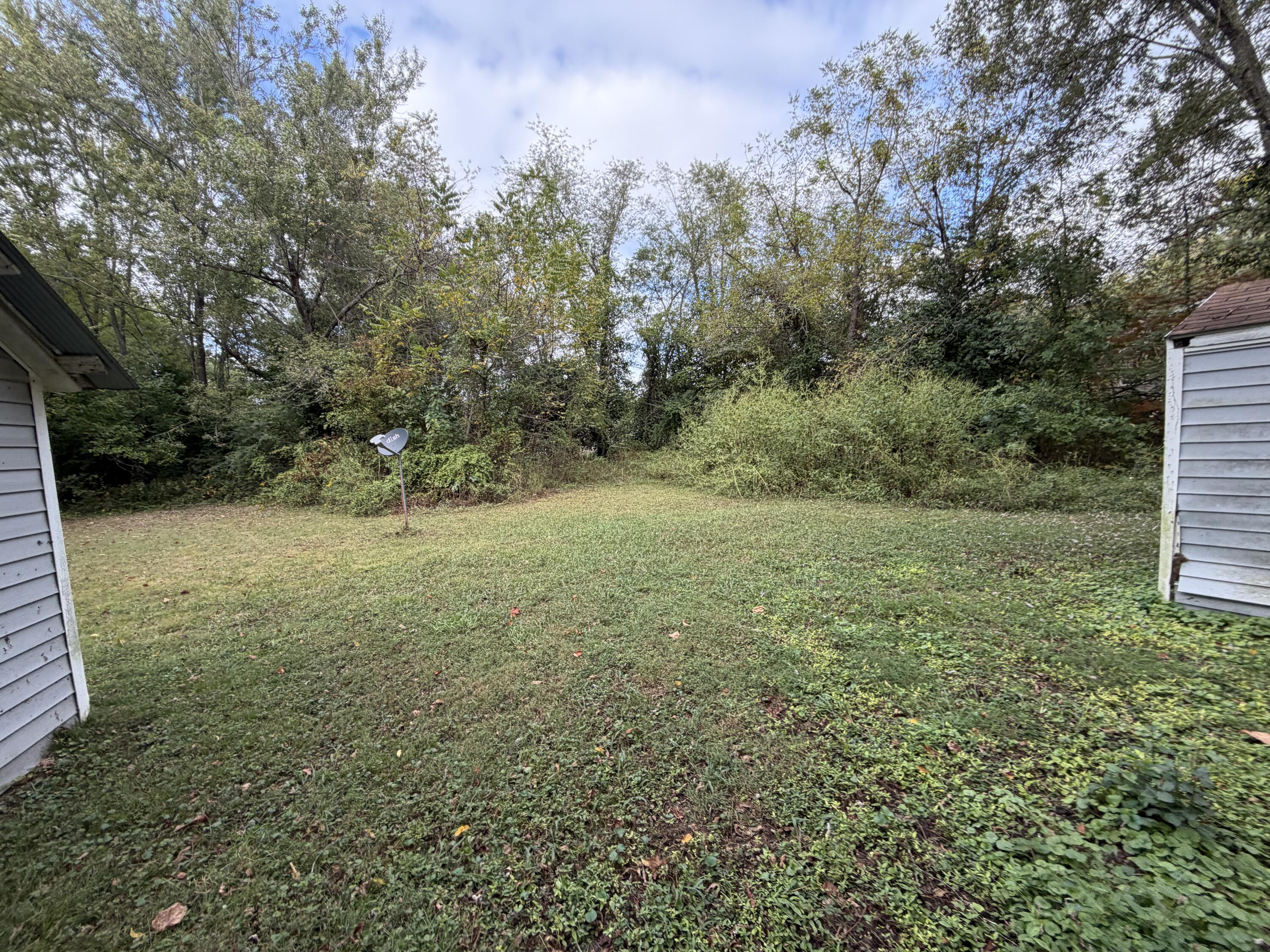 510 East James Street Property Photo 5