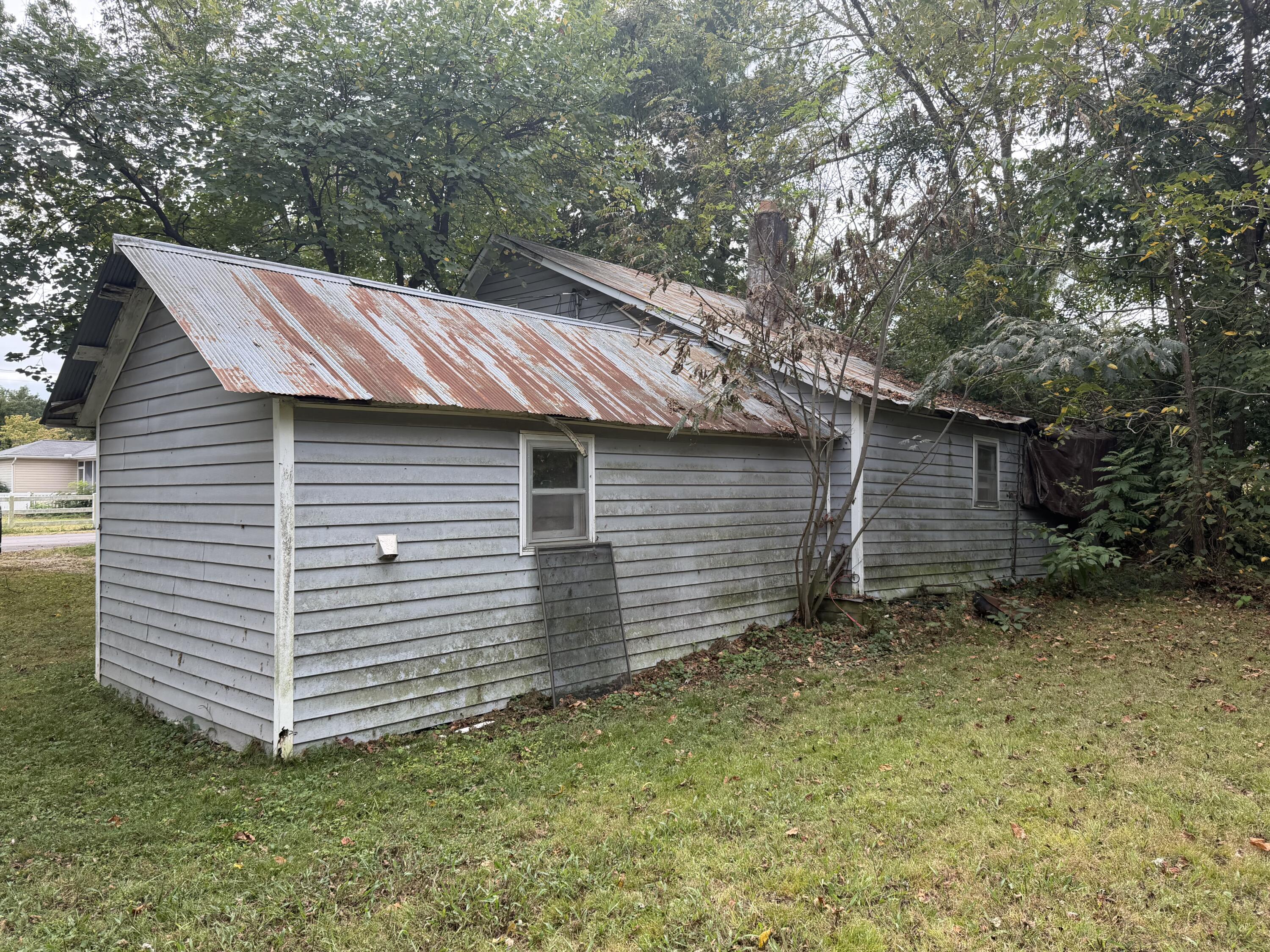 510 East James Street Property Photo 10