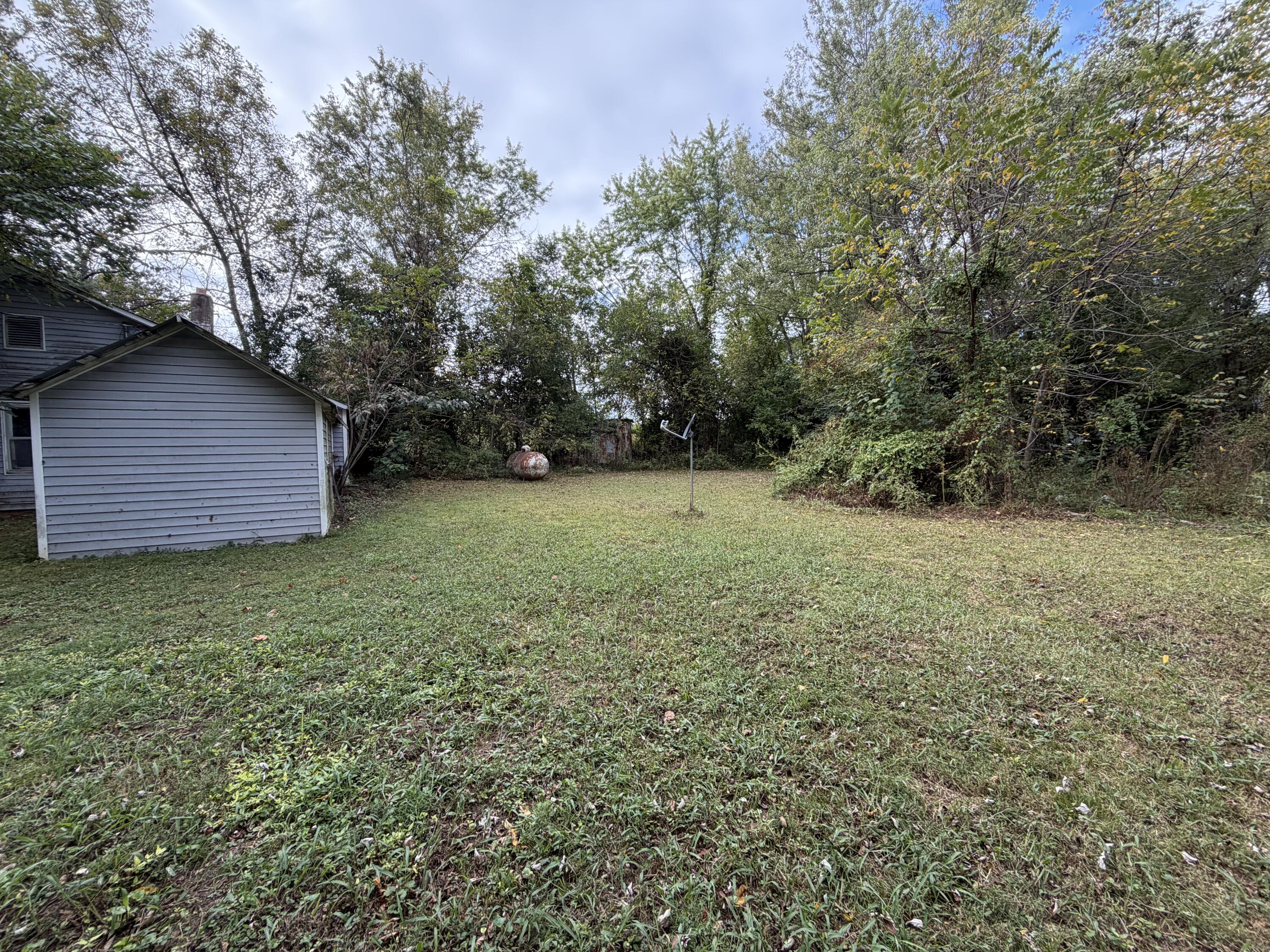 510 East James Street Property Photo 11