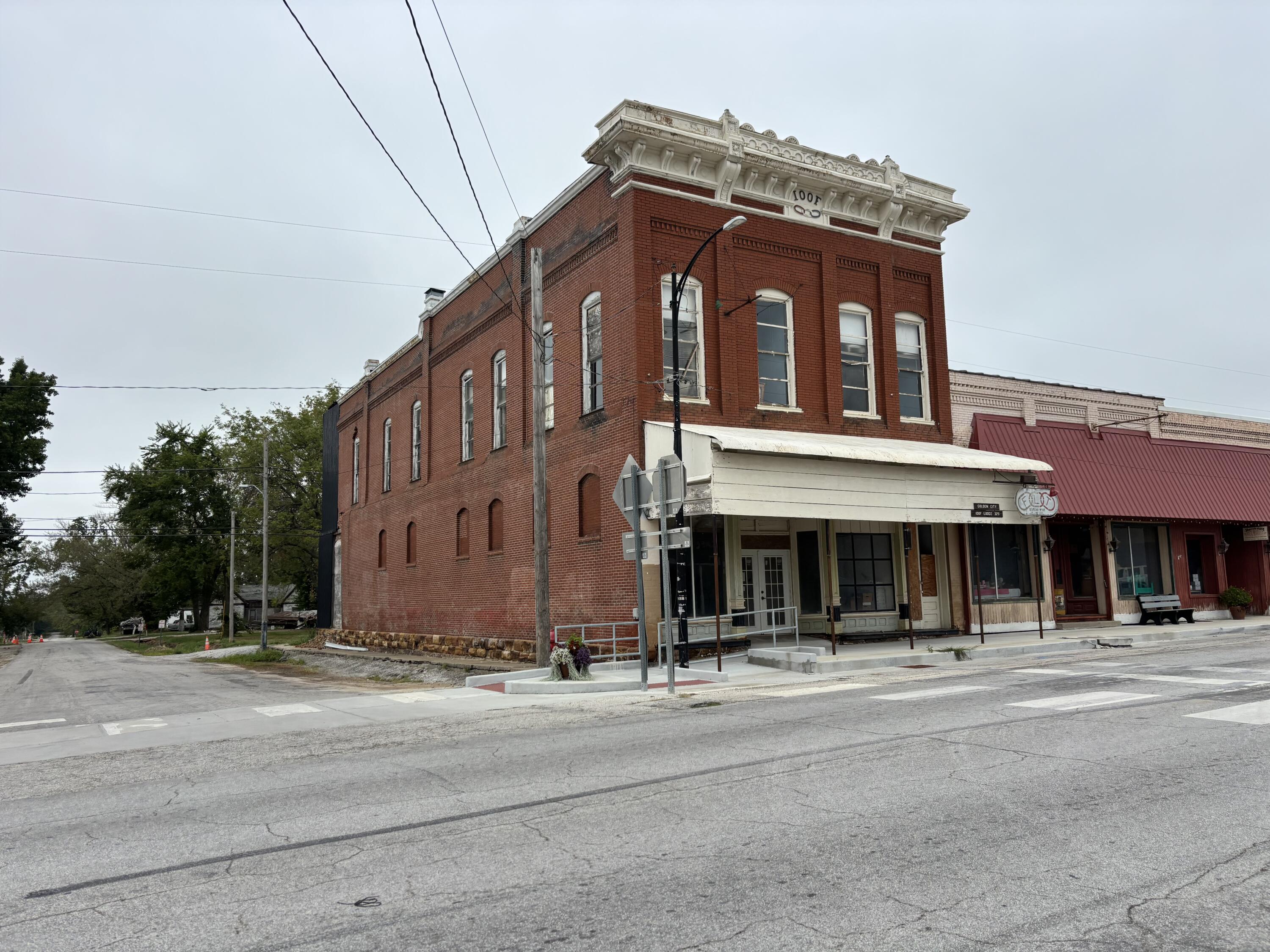 524 Main Street Property Photo 2