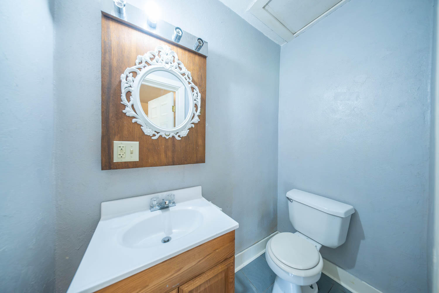 401 Hall Street Property Photo 22