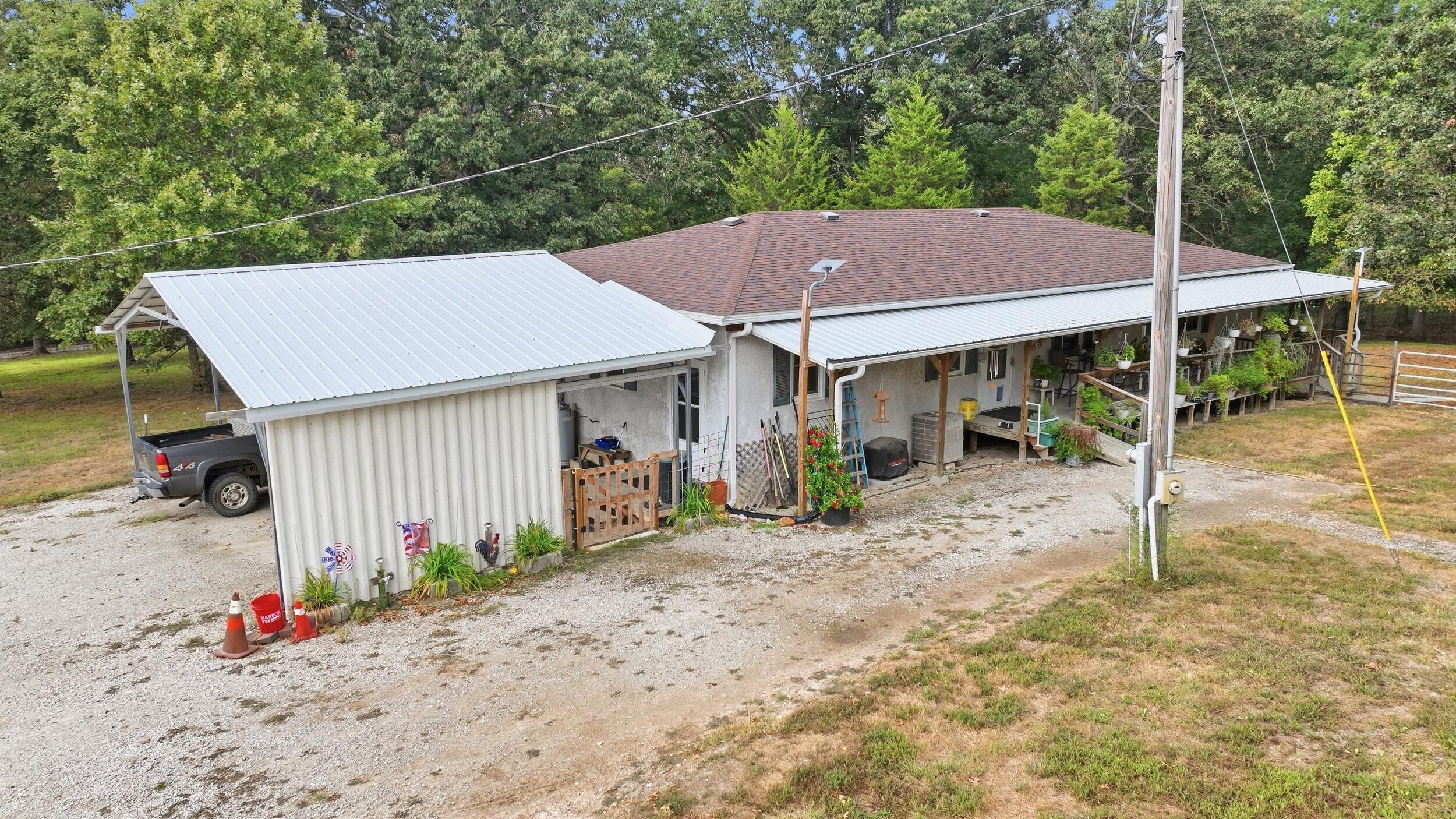 1804 Bluebird Road Property Photo 2