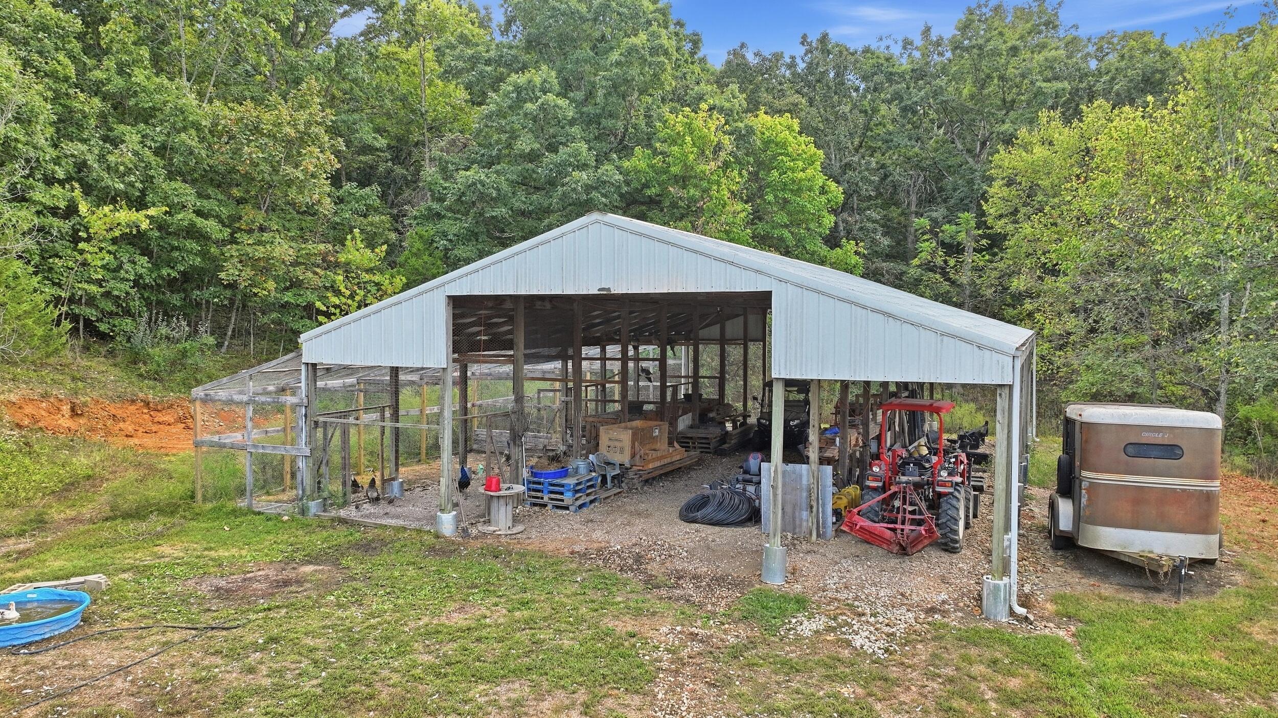 1804 Bluebird Road Property Photo 4