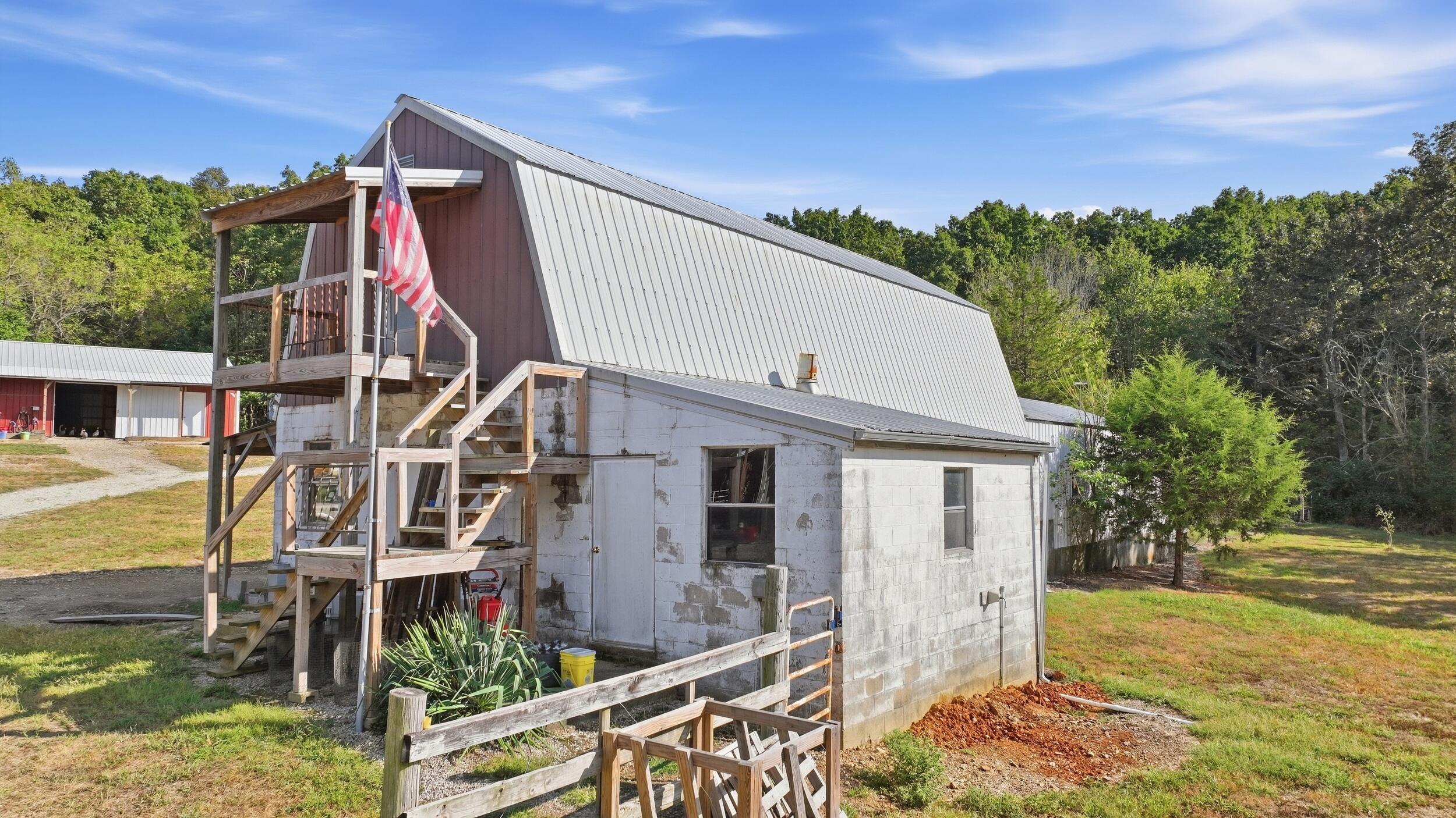 1804 Bluebird Road Property Photo 25