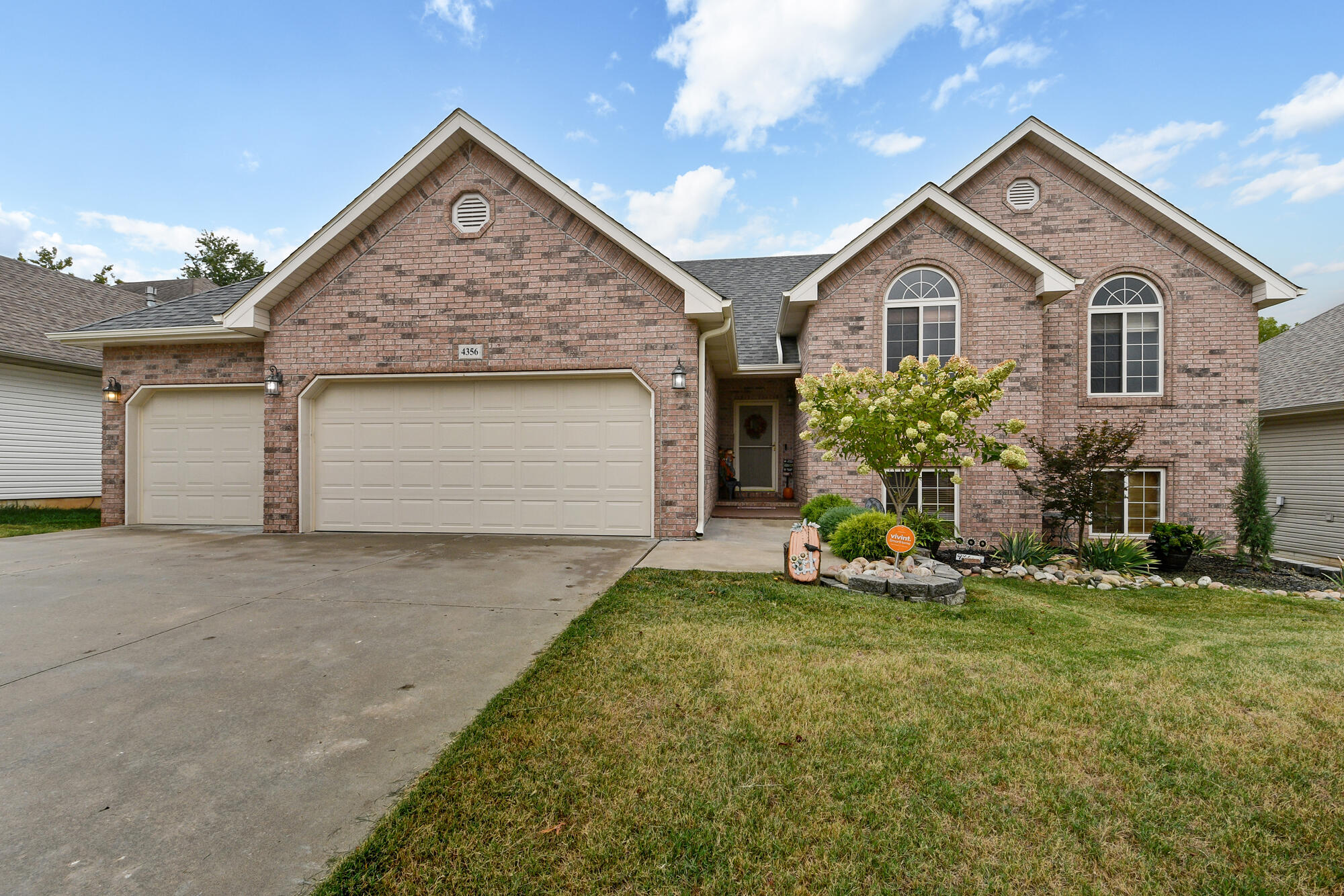 4356 West Forest Ridge Road Property Photo 1