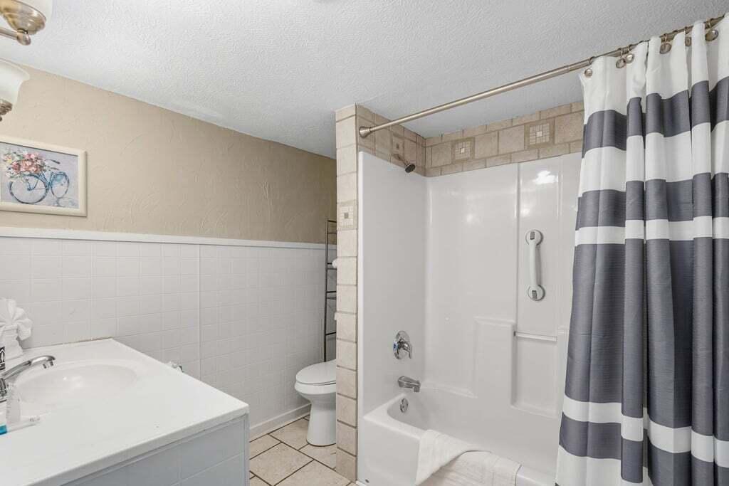 215 North 3rd Street Property Photo 86