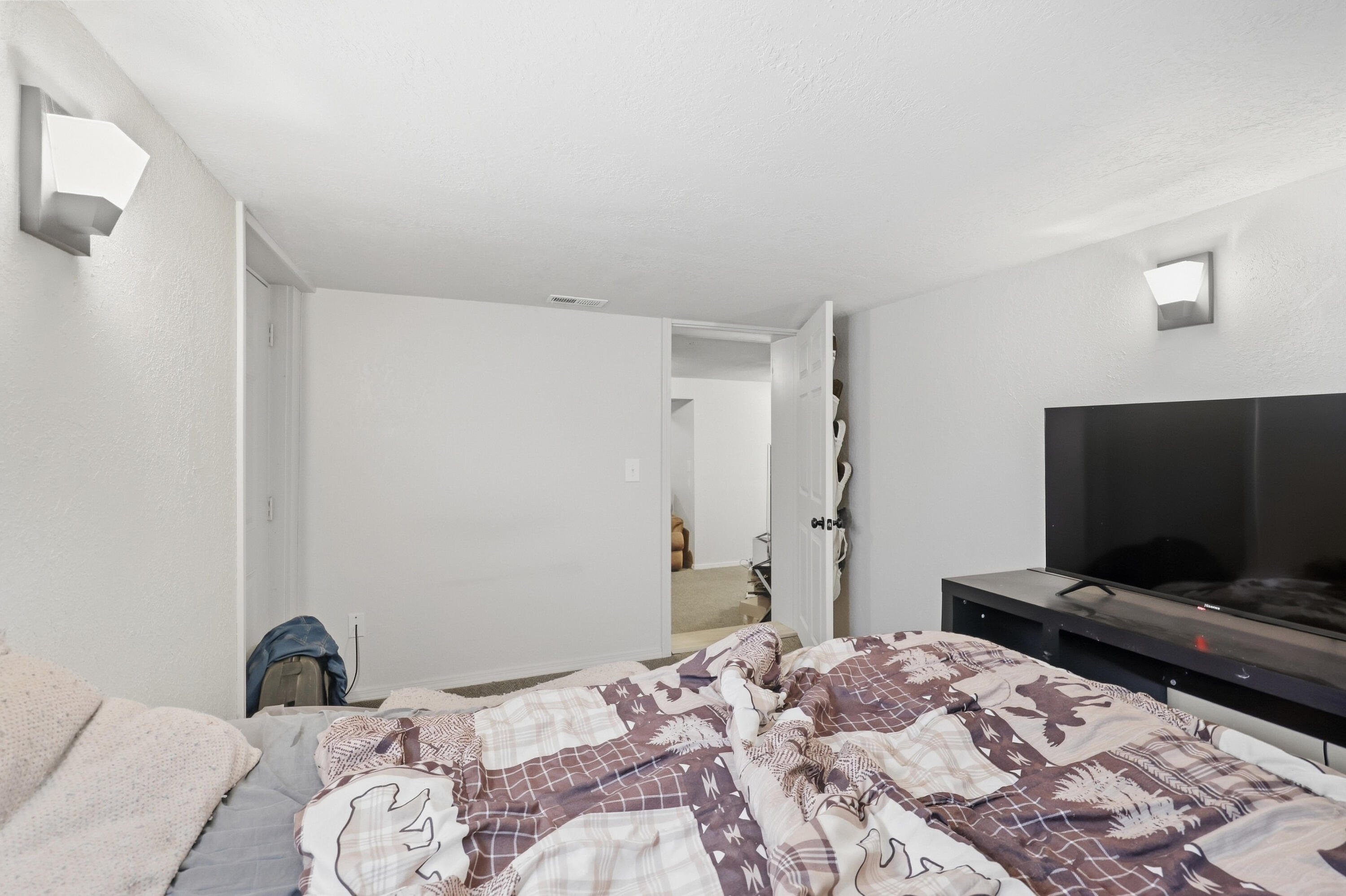 60334851 Property Photo 31