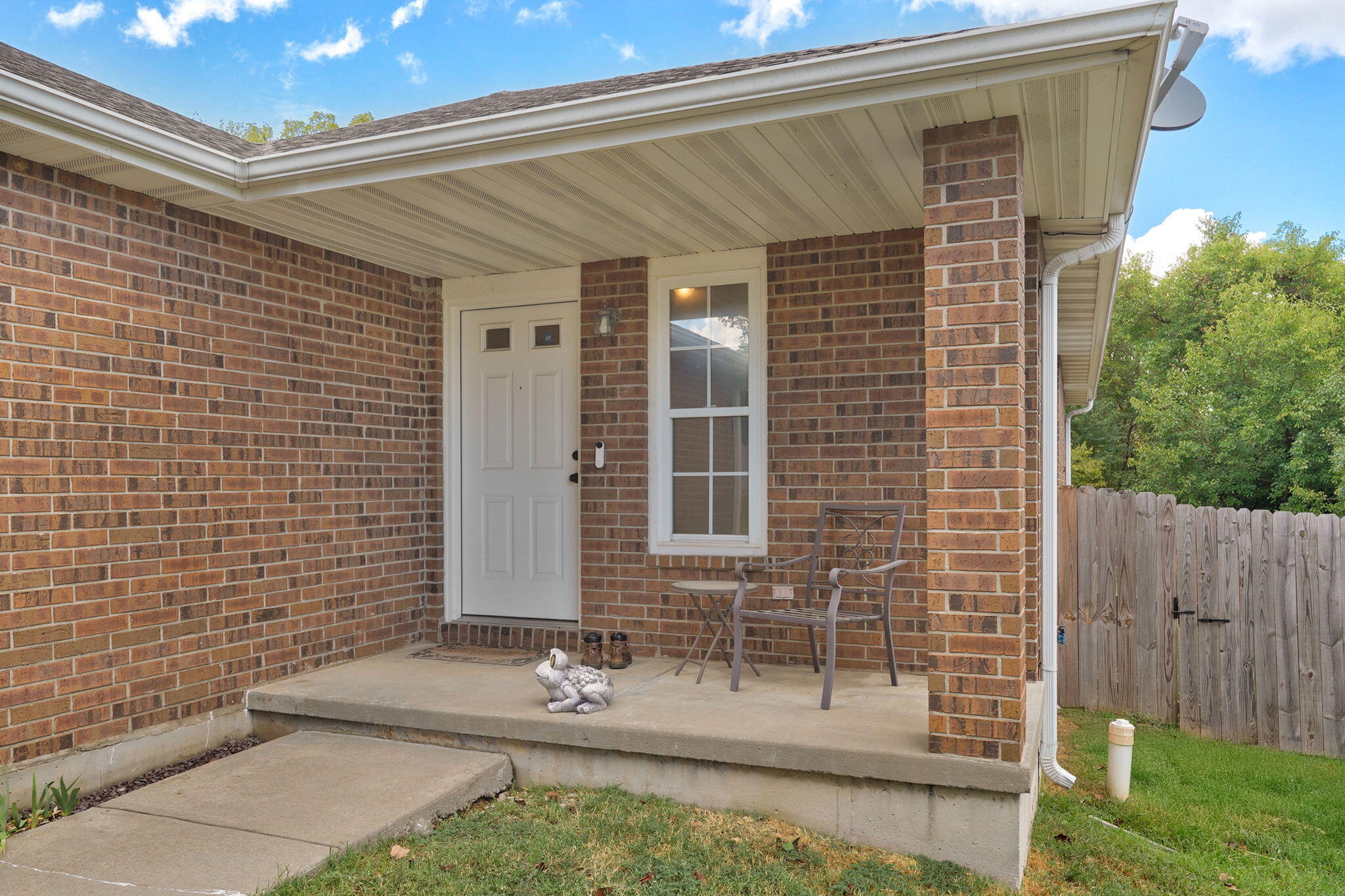 1257 East Mcclernon Street Property Photo 4