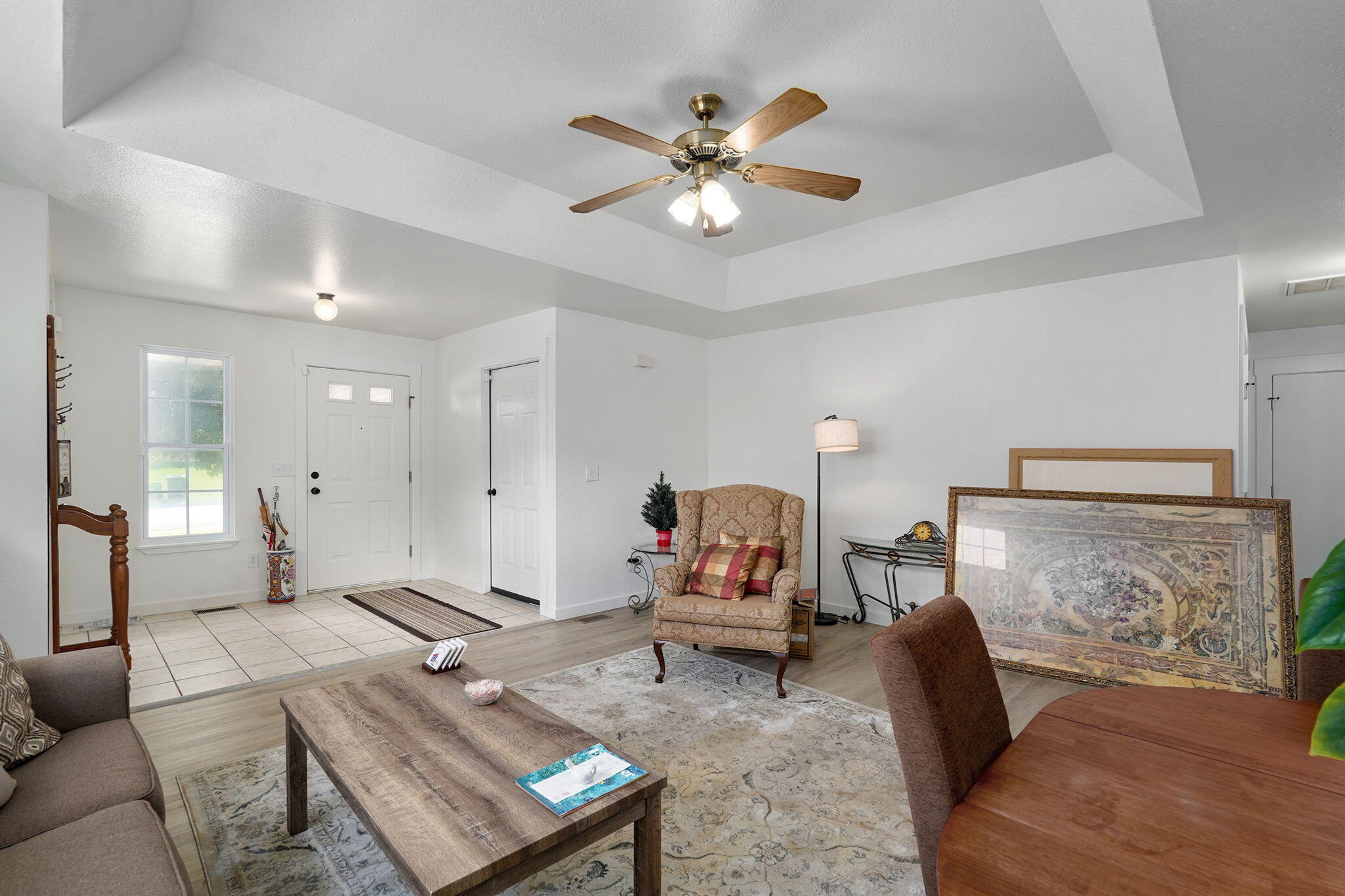 1257 East Mcclernon Street Property Photo 8