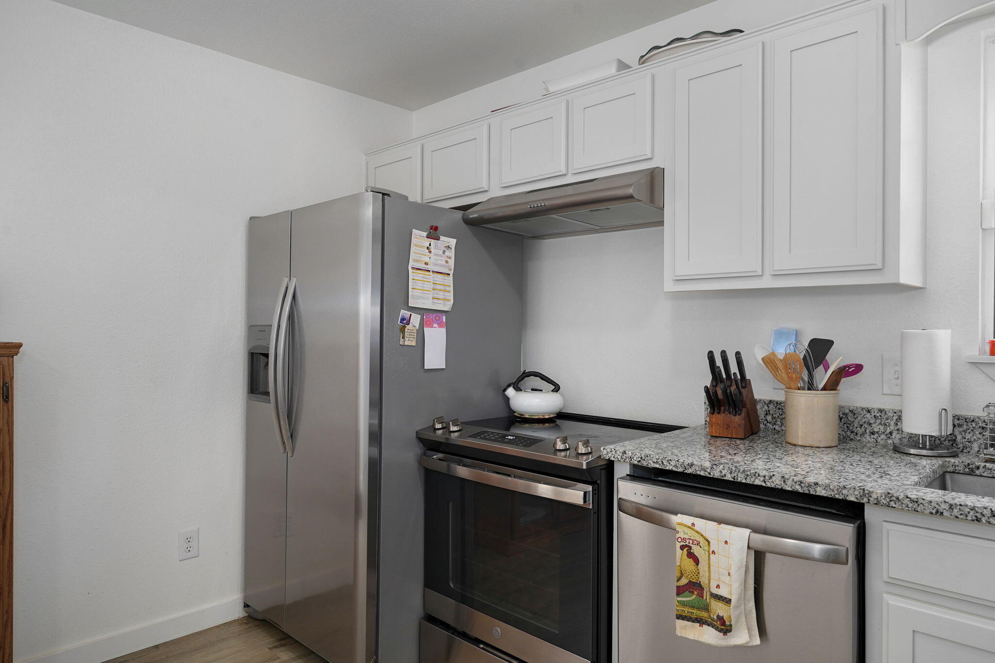 1257 East Mcclernon Street Property Photo 12