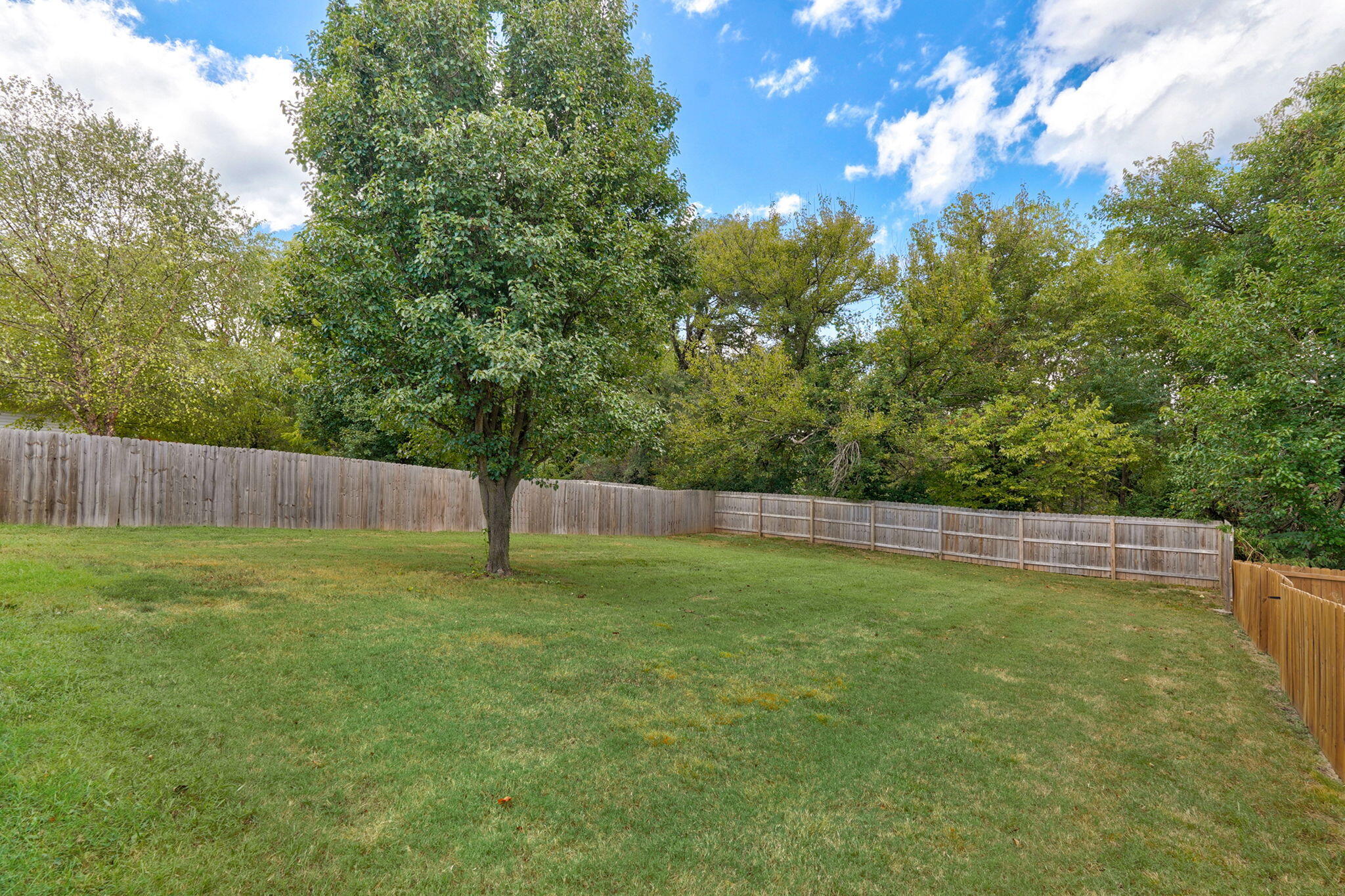 1257 East Mcclernon Street Property Photo 21